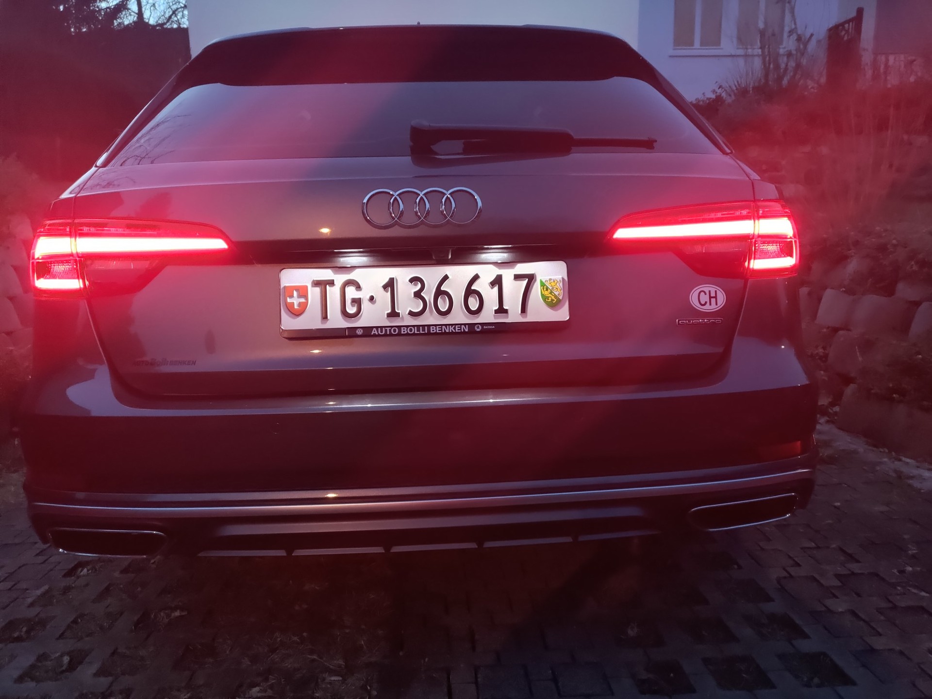 AUDI A4 Avant 45 TFSI Sport S-tronic quattro-image-7