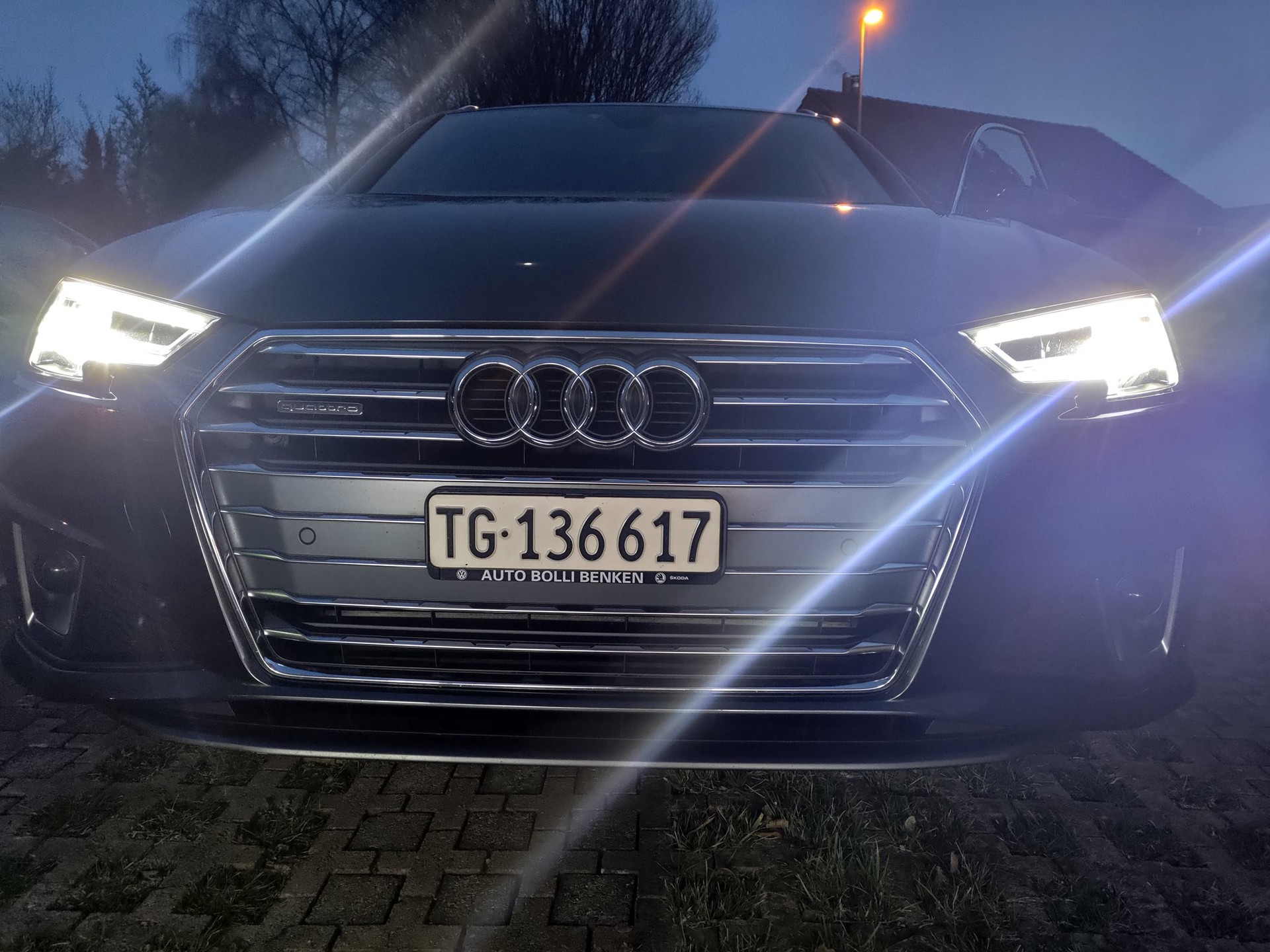AUDI A4 Avant 45 TFSI Sport S-tronic quattro-image-6