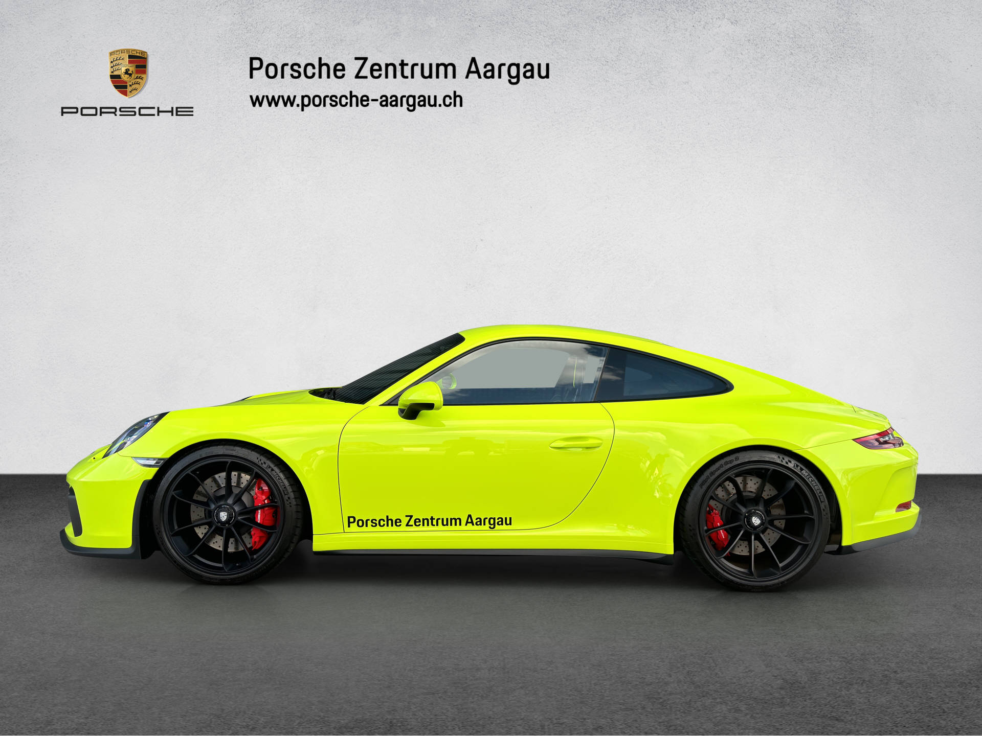 PORSCHE 911 GT3 Touring-image-2