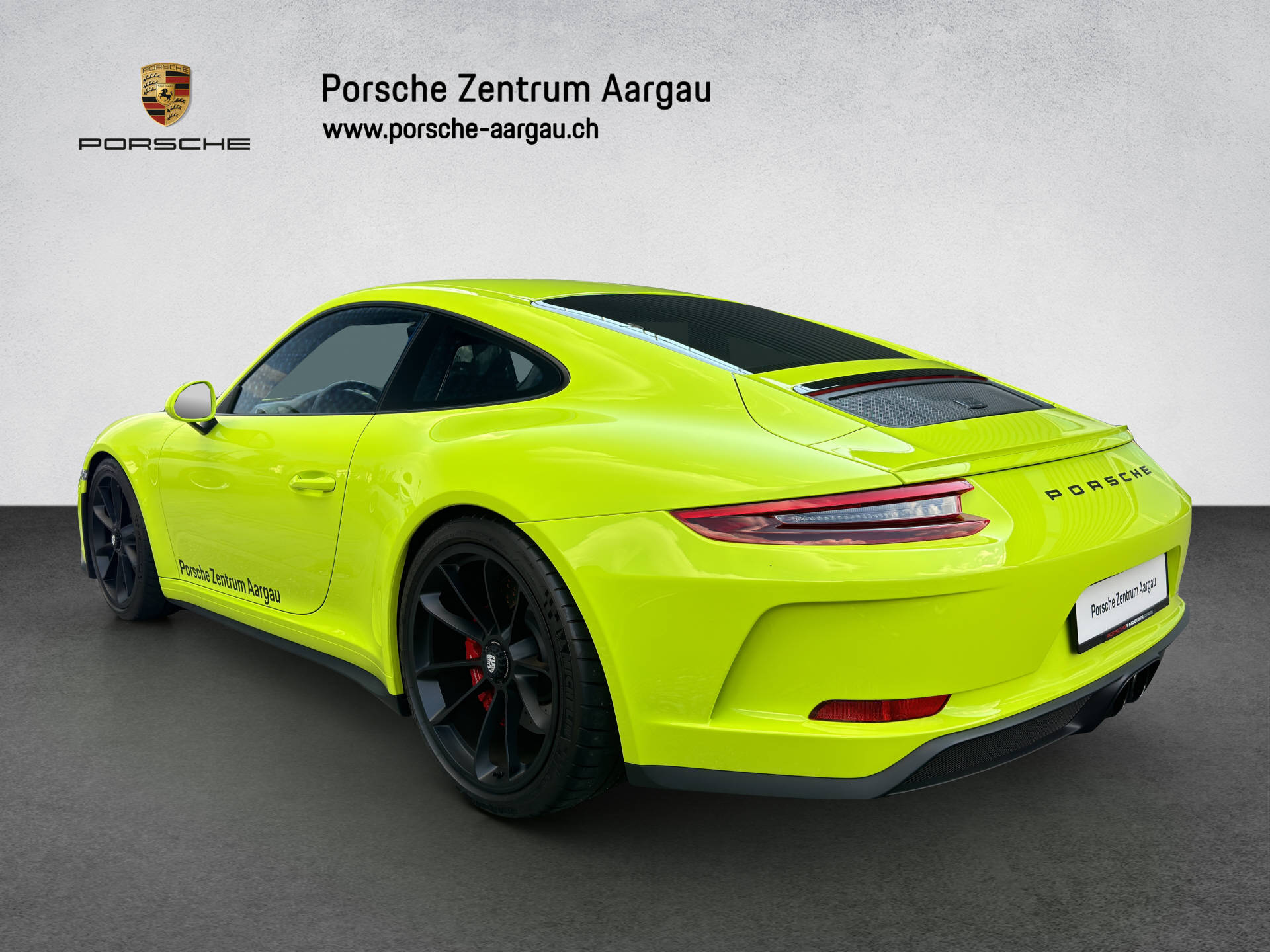 PORSCHE 911 GT3 Touring-image-3