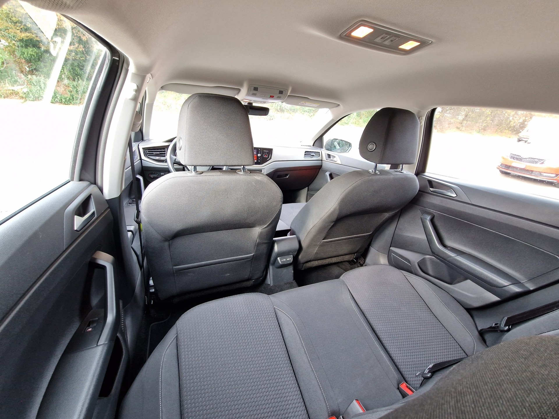 VW Polo 1.0 TSI BMT Comfortline DSG-image-12