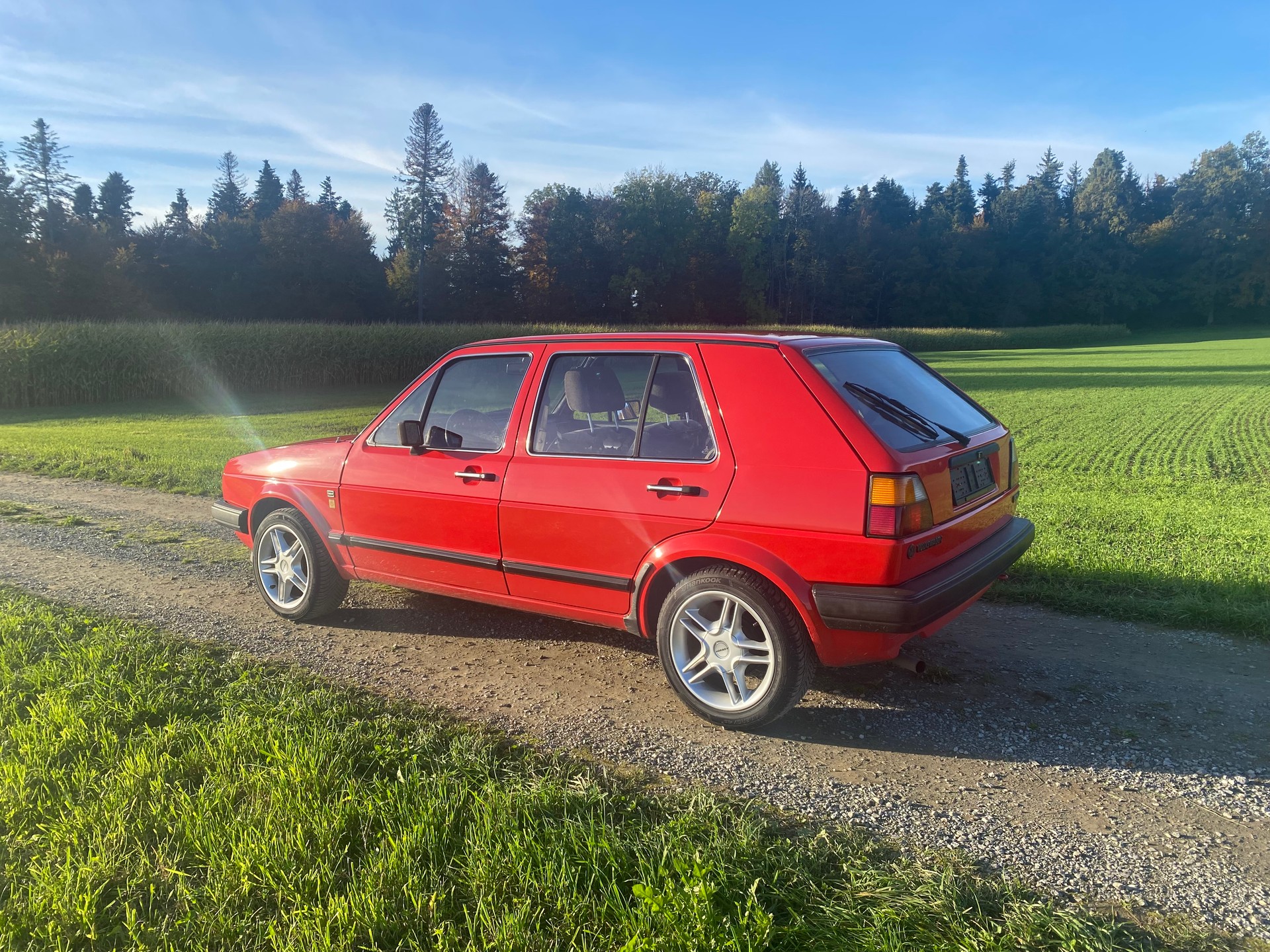 VW Golf 1800 "Carat" Aut. neu als Veteran geprüft-image-1