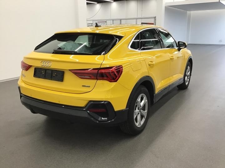 AUDI Q3 40 TDI Attraction quattro S-tronic-image-1