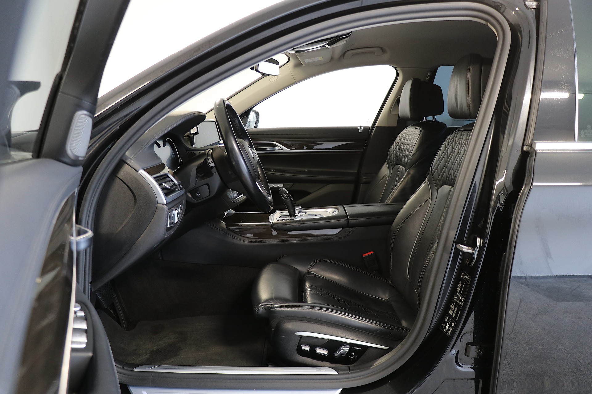 BMW 730d xDrive Steptronic-image-5