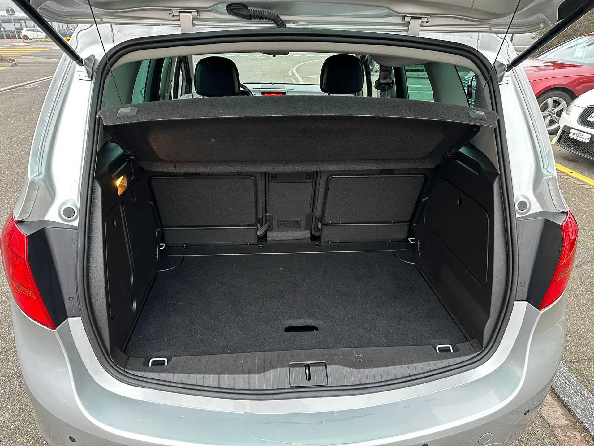 OPEL Meriva 1.7 CDTi Enjoy Automatic-image-12