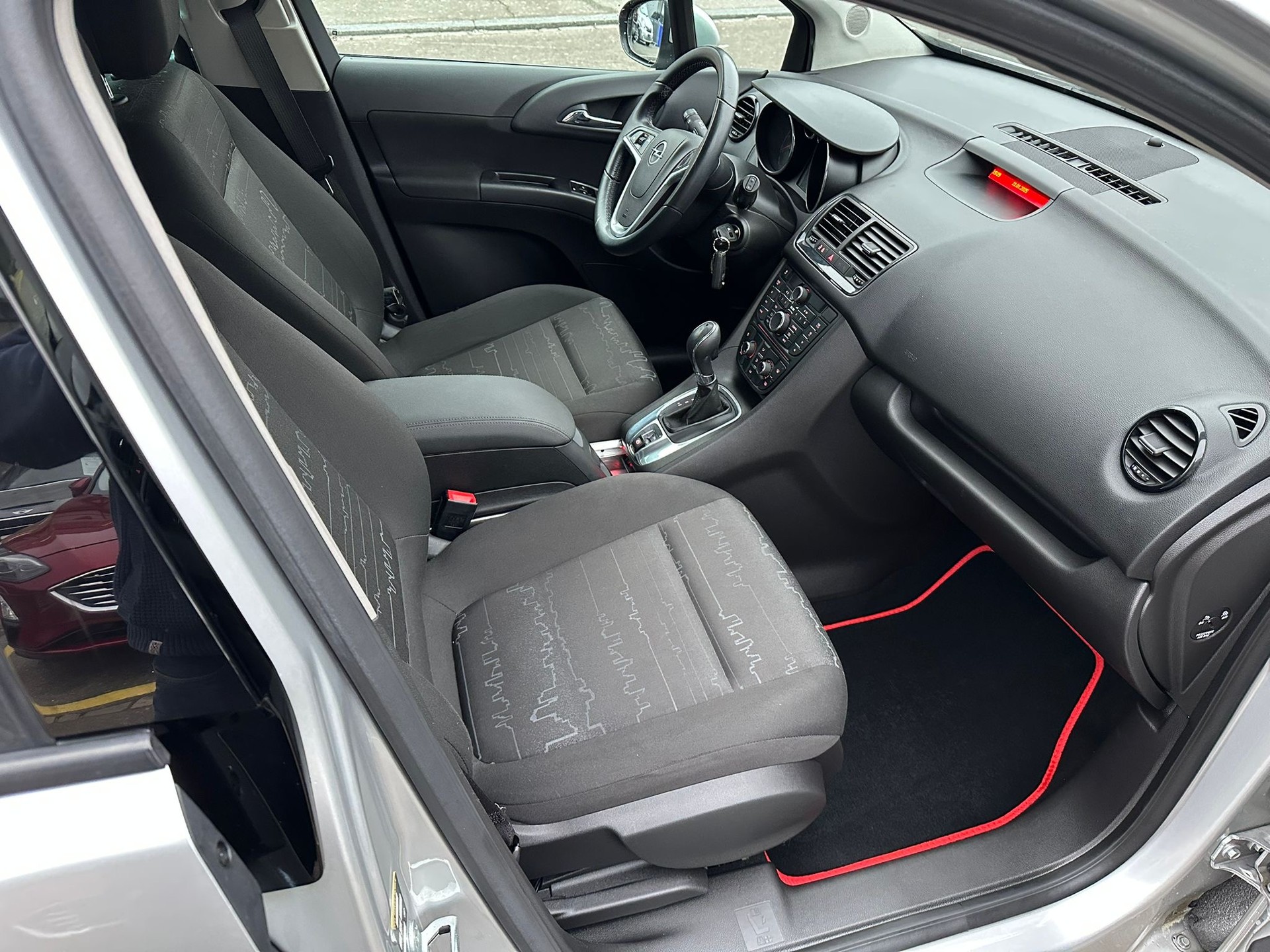OPEL Meriva 1.7 CDTi Enjoy Automatic-image-11