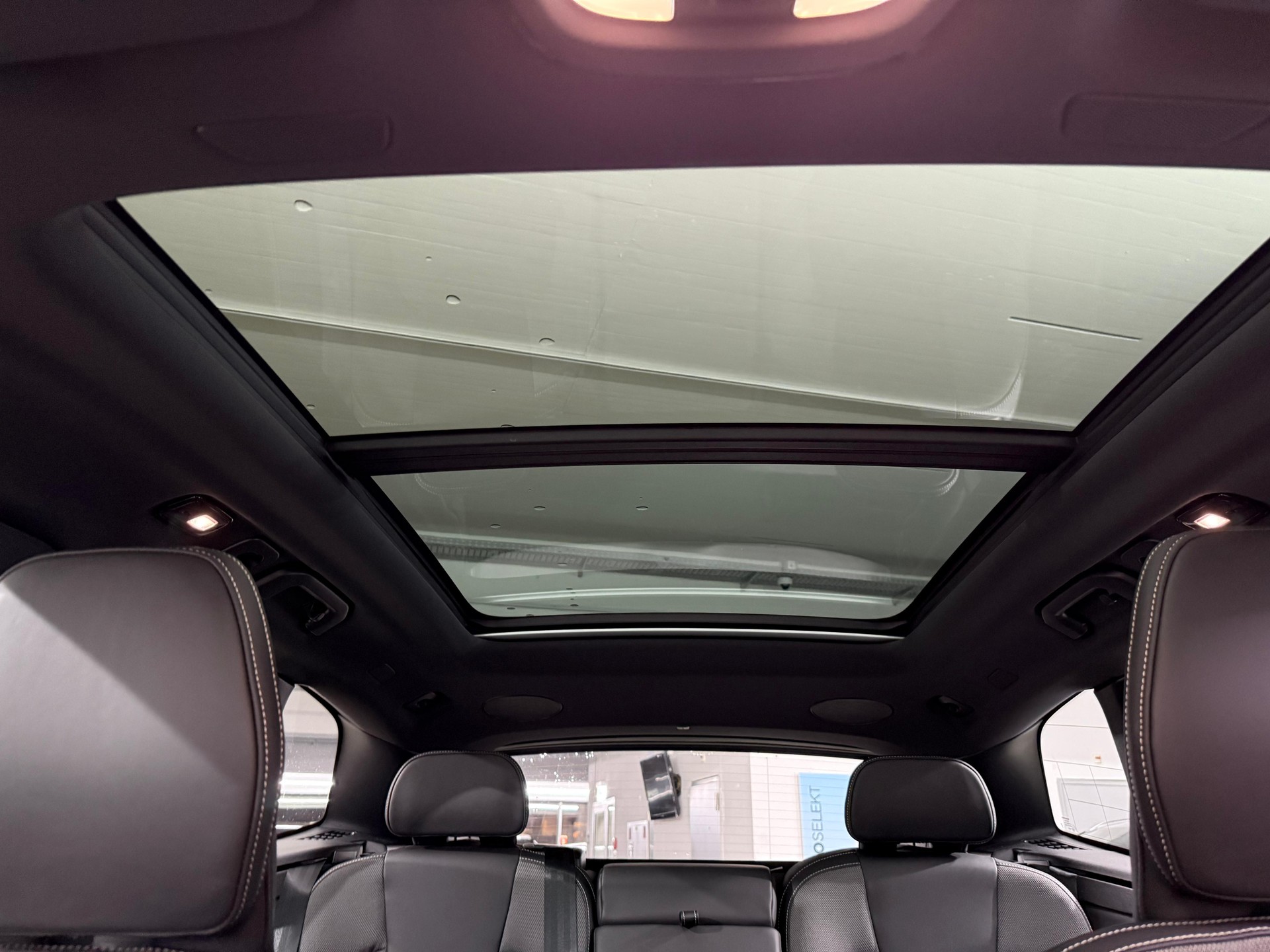 VOLVO XC60 2.0 T8 TE Ultra Dark eAWD-image-8