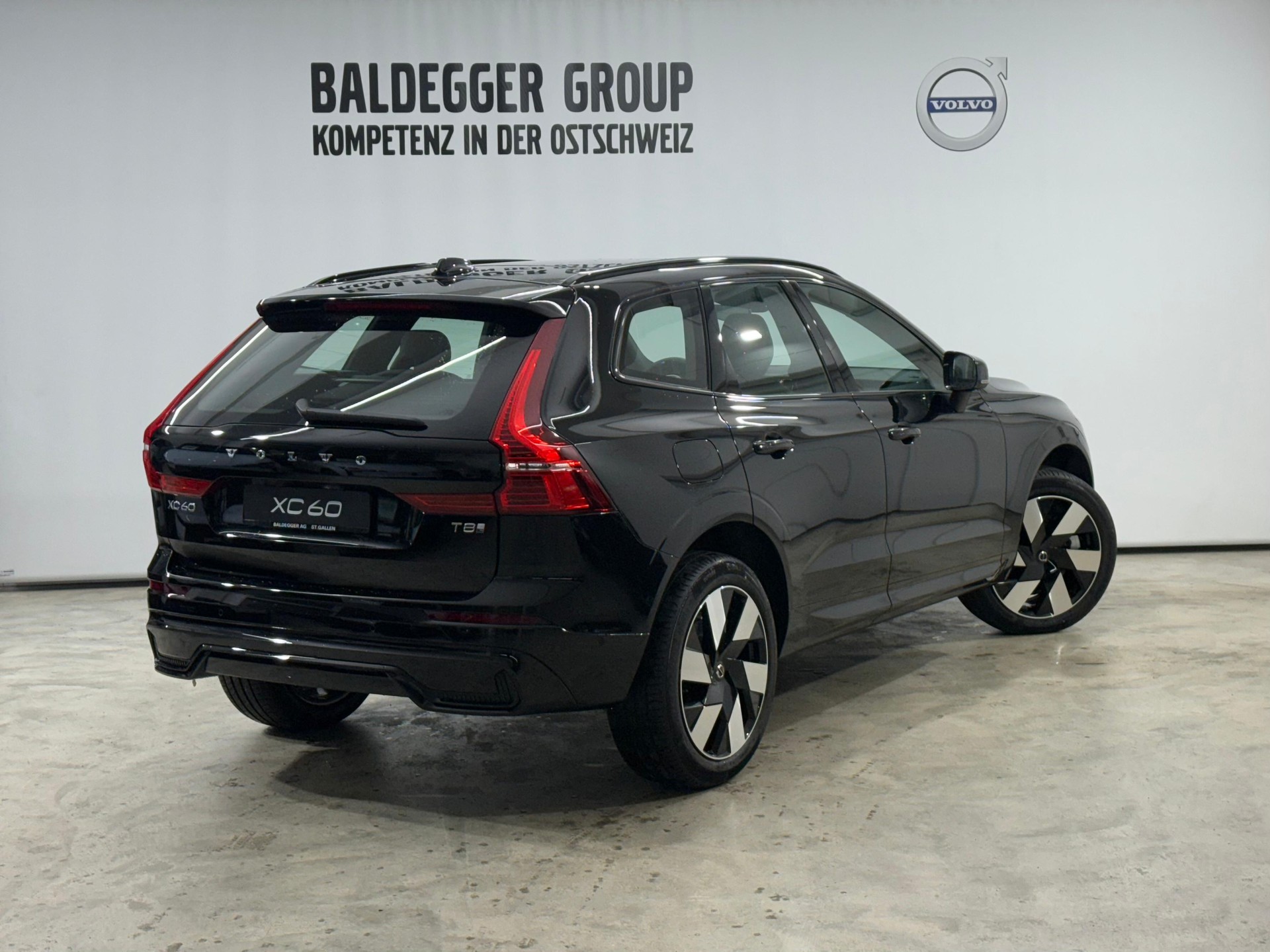 VOLVO XC60 2.0 T8 TE Ultra Dark eAWD-image-2
