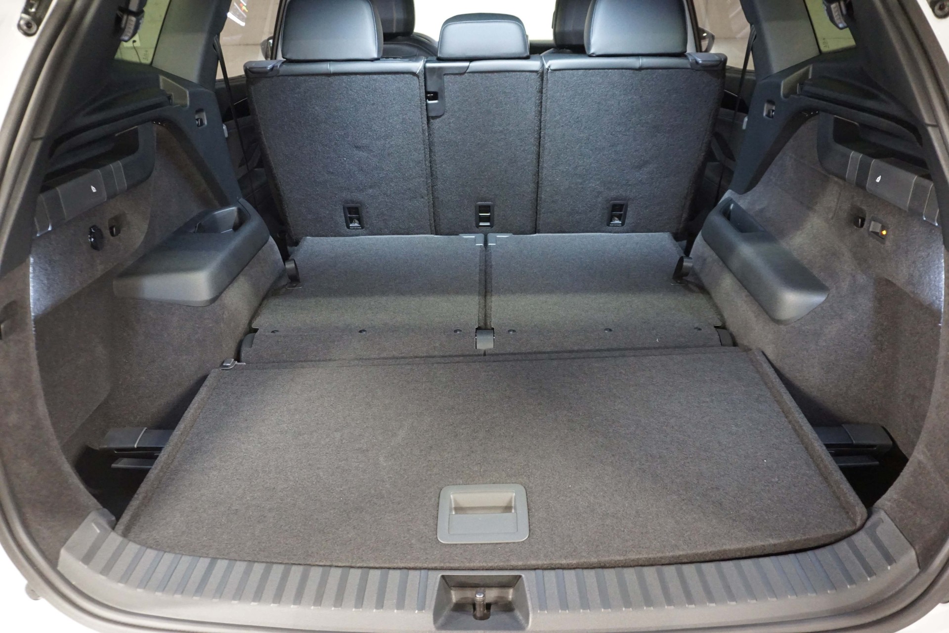 VW Tayron 2.0 TDI SCR R-Line 4Motion DSG-image-15