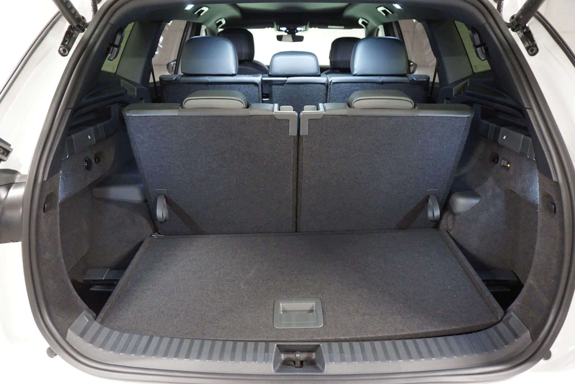 VW Tayron 2.0 TDI SCR R-Line 4Motion DSG-image-14