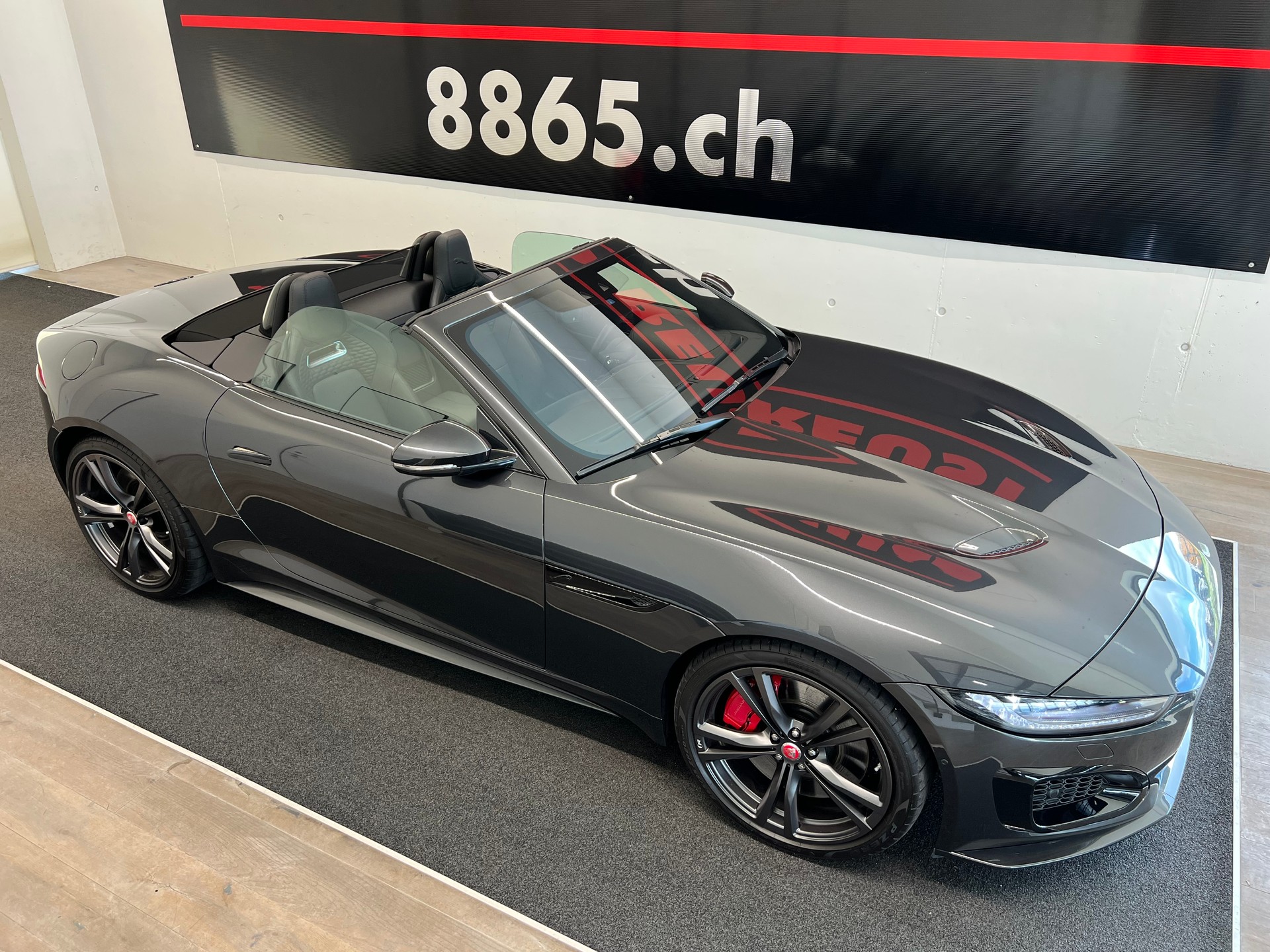 JAGUAR F-Type Convertible 5.0 V8 R75 AWD Automatik-image-6