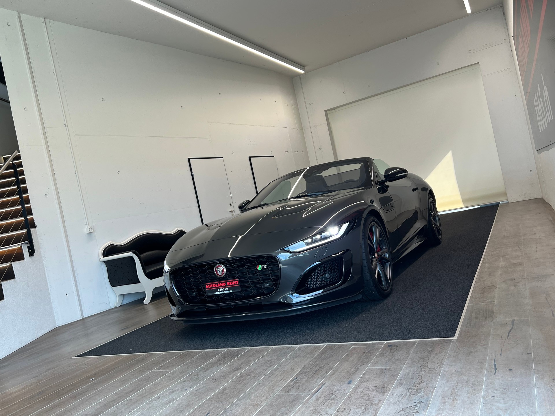 JAGUAR F-Type Convertible 5.0 V8 R75 AWD Automatik-image-4
