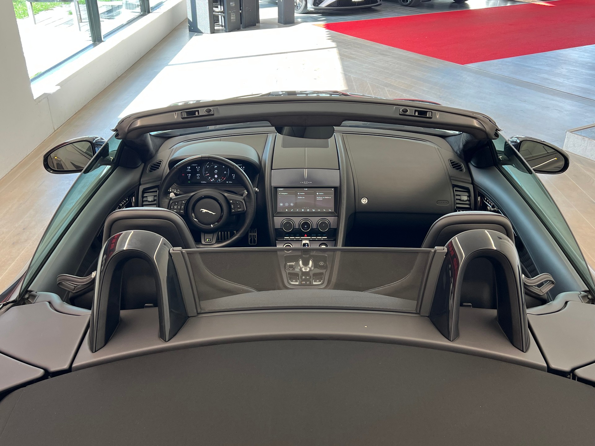JAGUAR F-Type Convertible 5.0 V8 R75 AWD Automatik-image-12