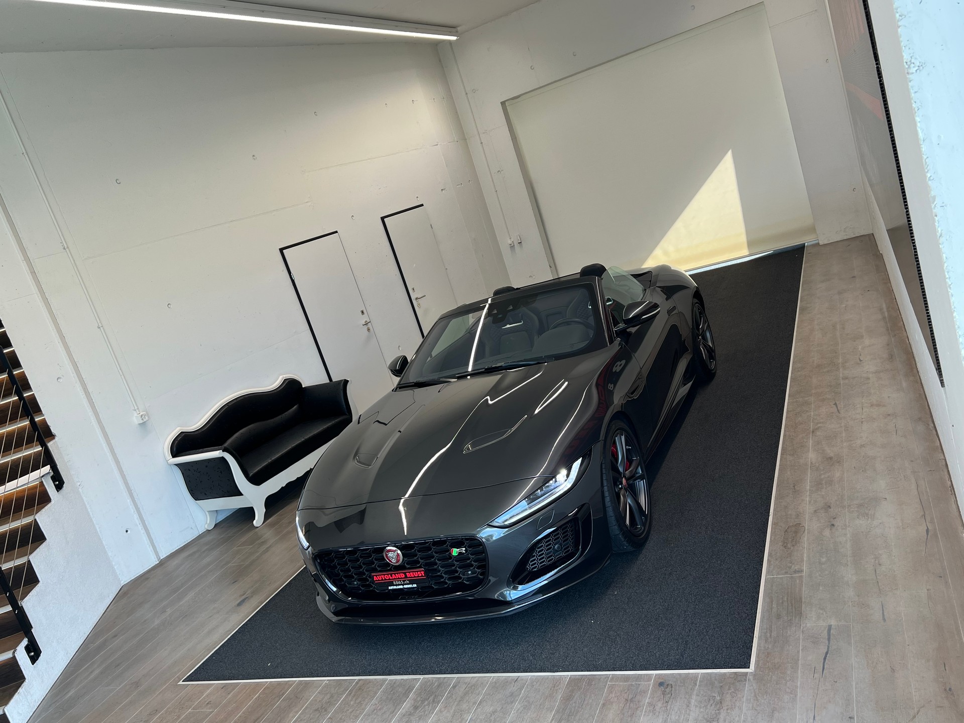 JAGUAR F-Type Convertible 5.0 V8 R75 AWD Automatik-image-5