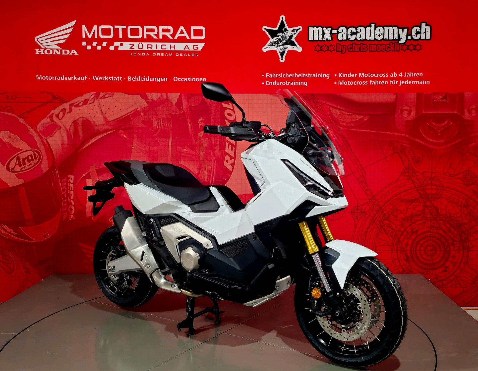 HONDA X-ADV 750 **Neufahrzeug**-showroom-element-2