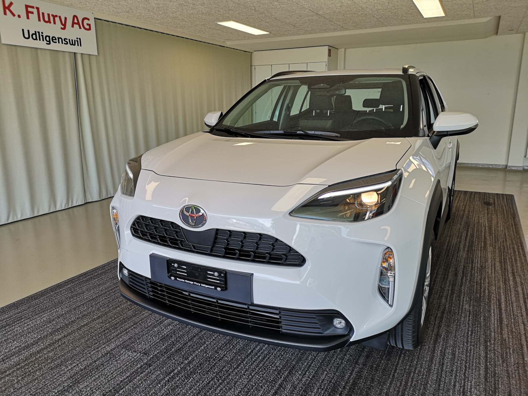 TOYOTA Yaris Cross 1.5 VVT-i HSD Comfort-image-3