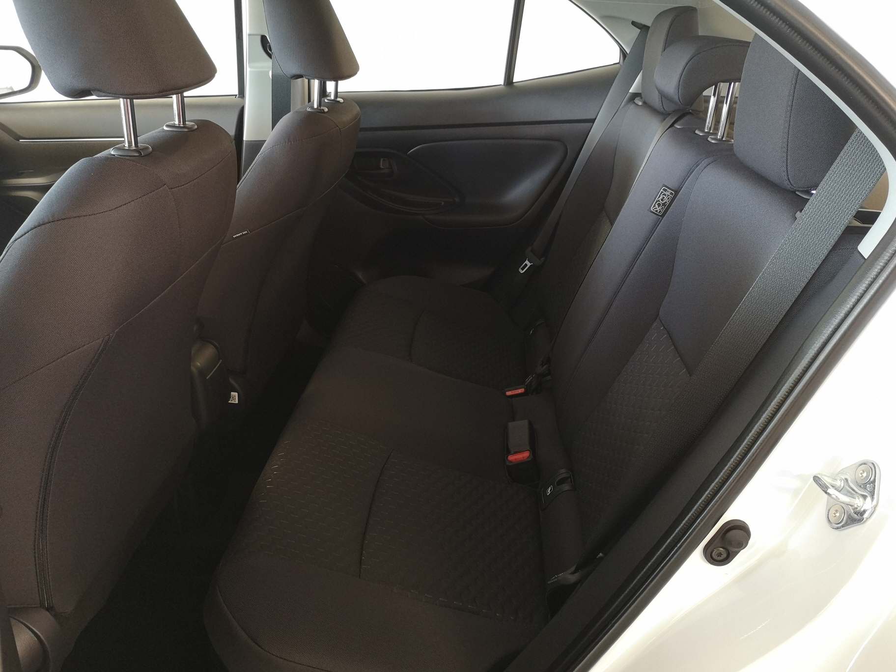 TOYOTA Yaris Cross 1.5 VVT-i HSD Comfort-image-7