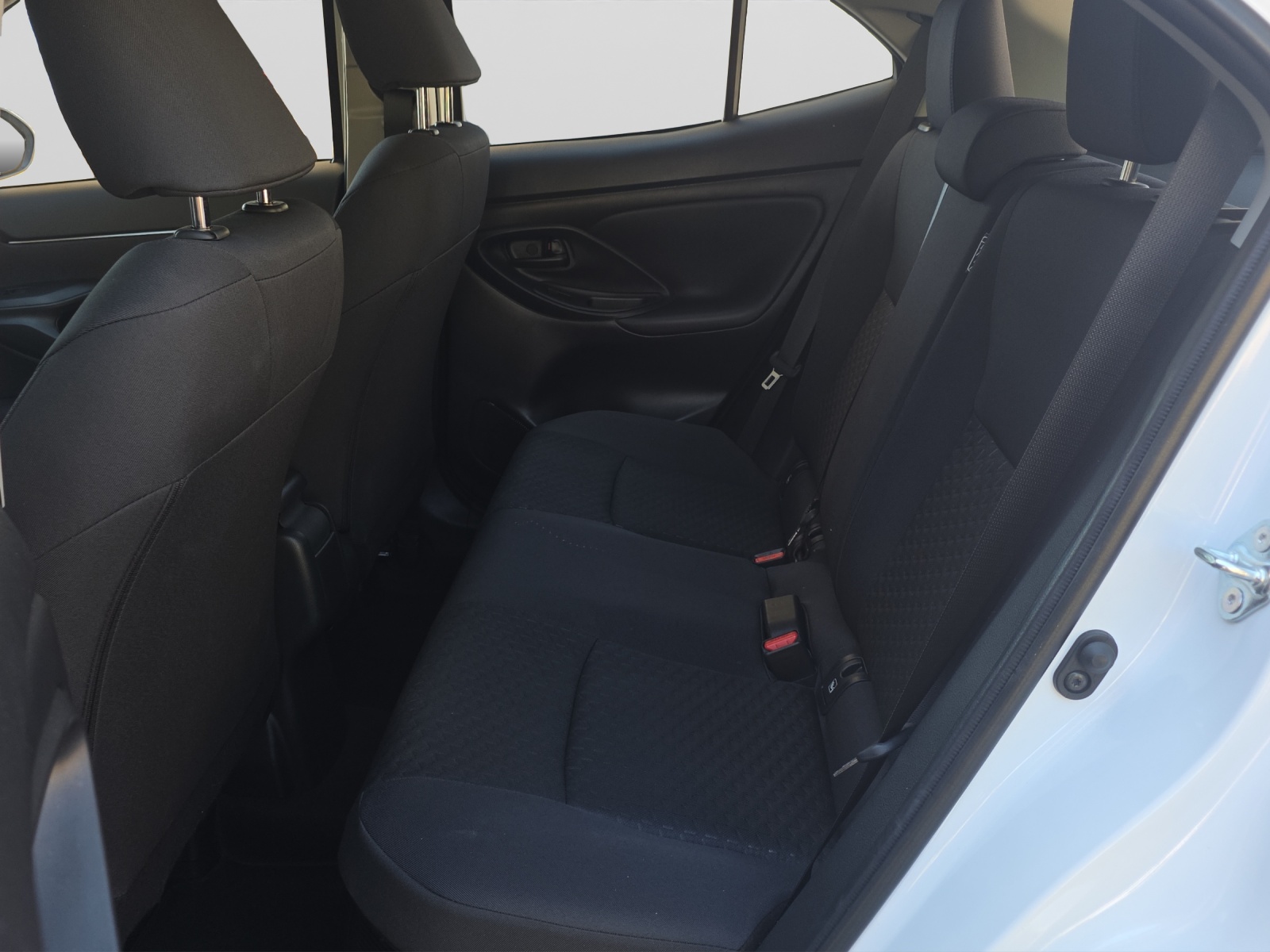 TOYOTA Yaris Cross 1.5 VVT-i HSD Comfort-image-12