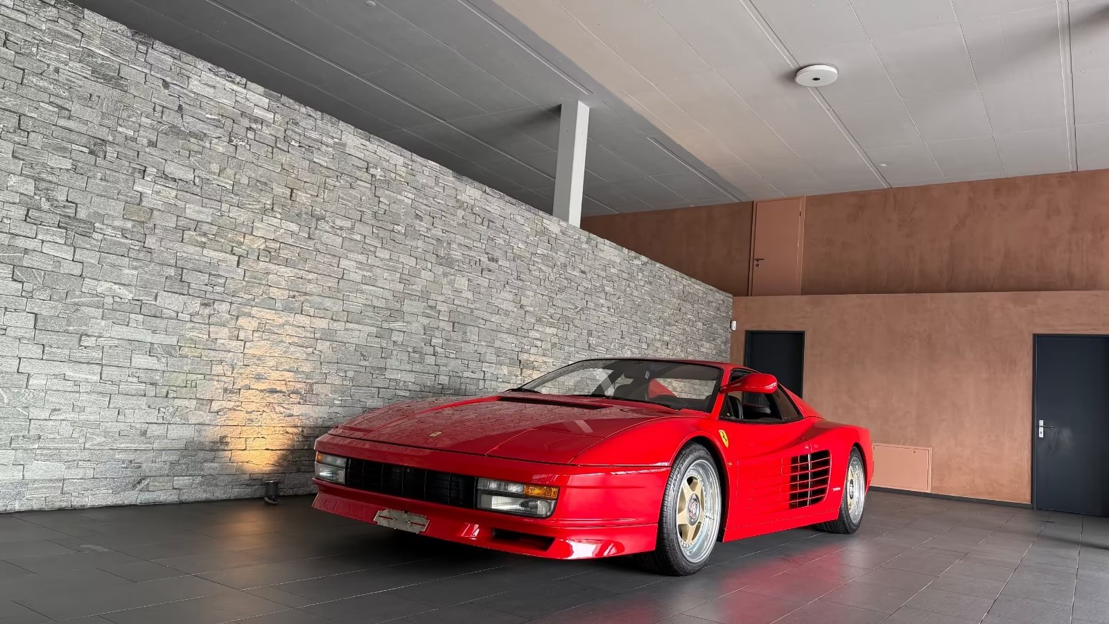 FERRARI Testarossa Monospecchio-image-5