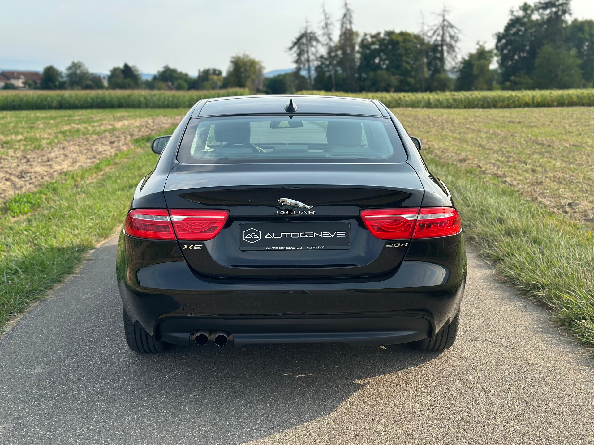 JAGUAR XE 20d Prestige Automat-image-6