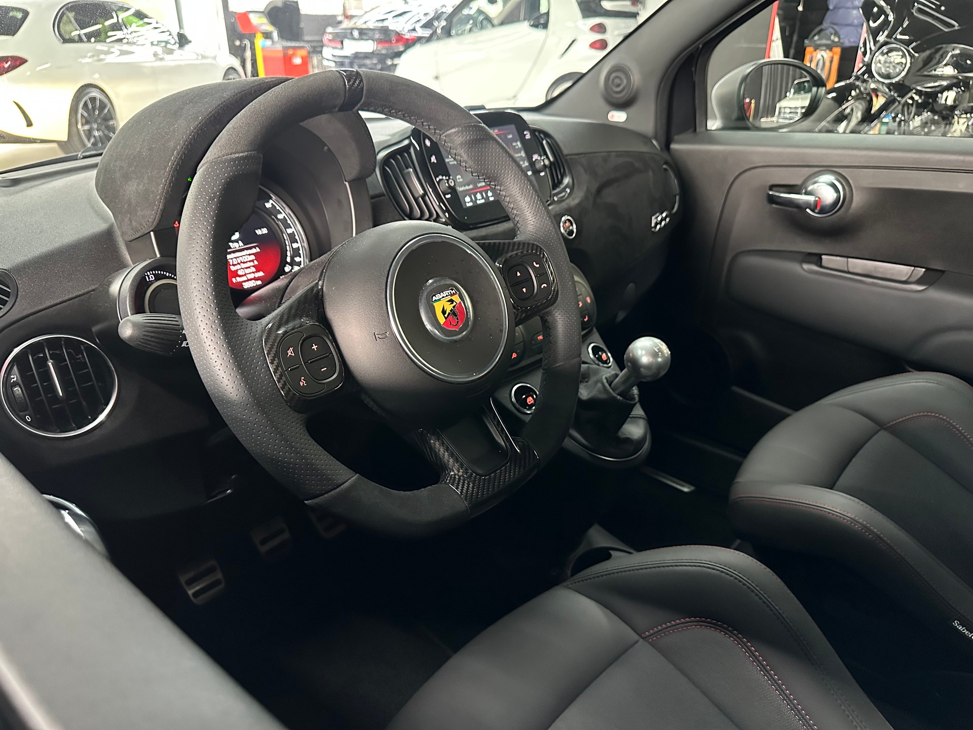 FIAT 695 1.4 16V Turbo Abarth Competizione-image-5