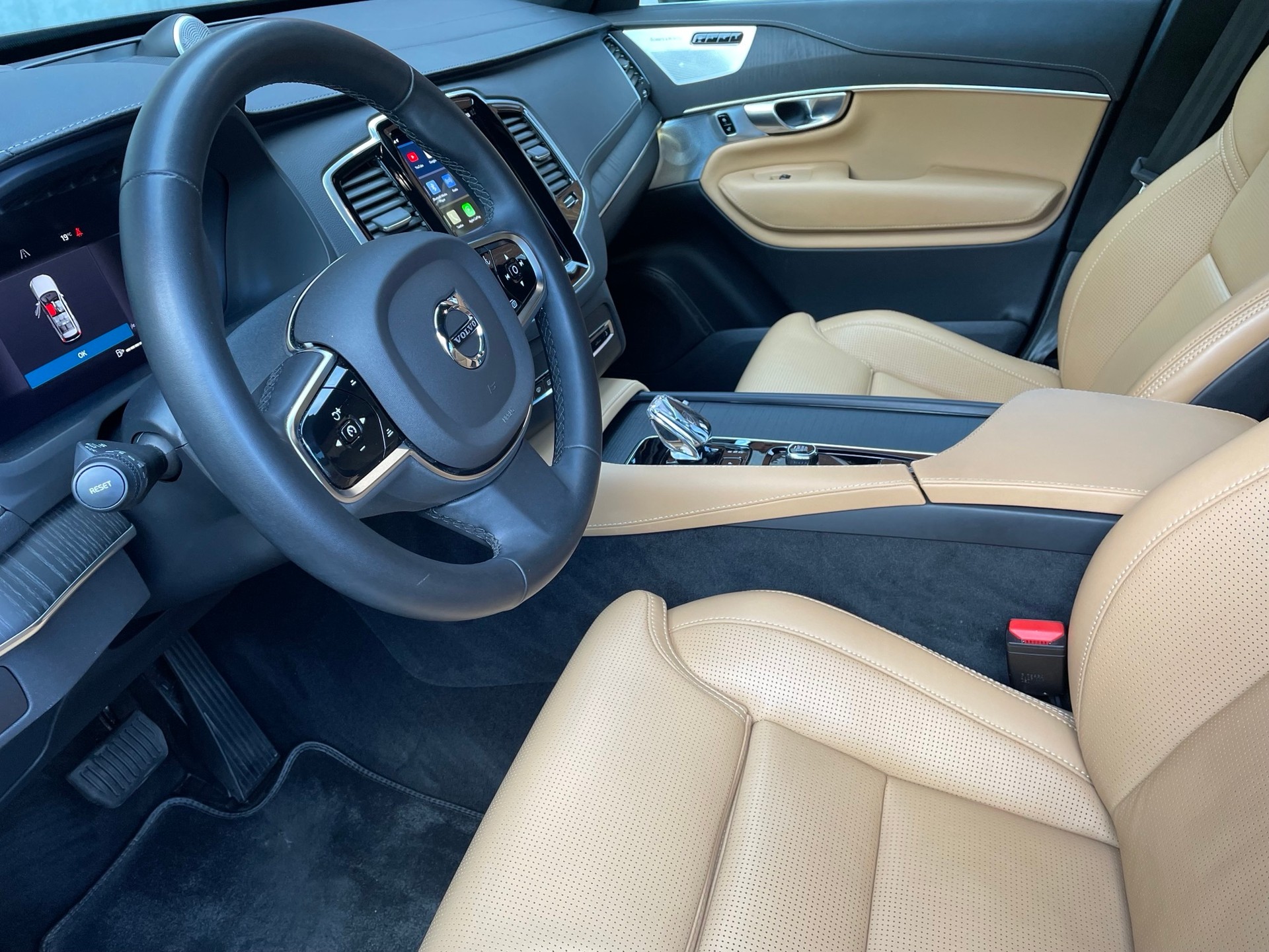 VOLVO XC90 2.0 B6 MH Ultimate Bright-image-16