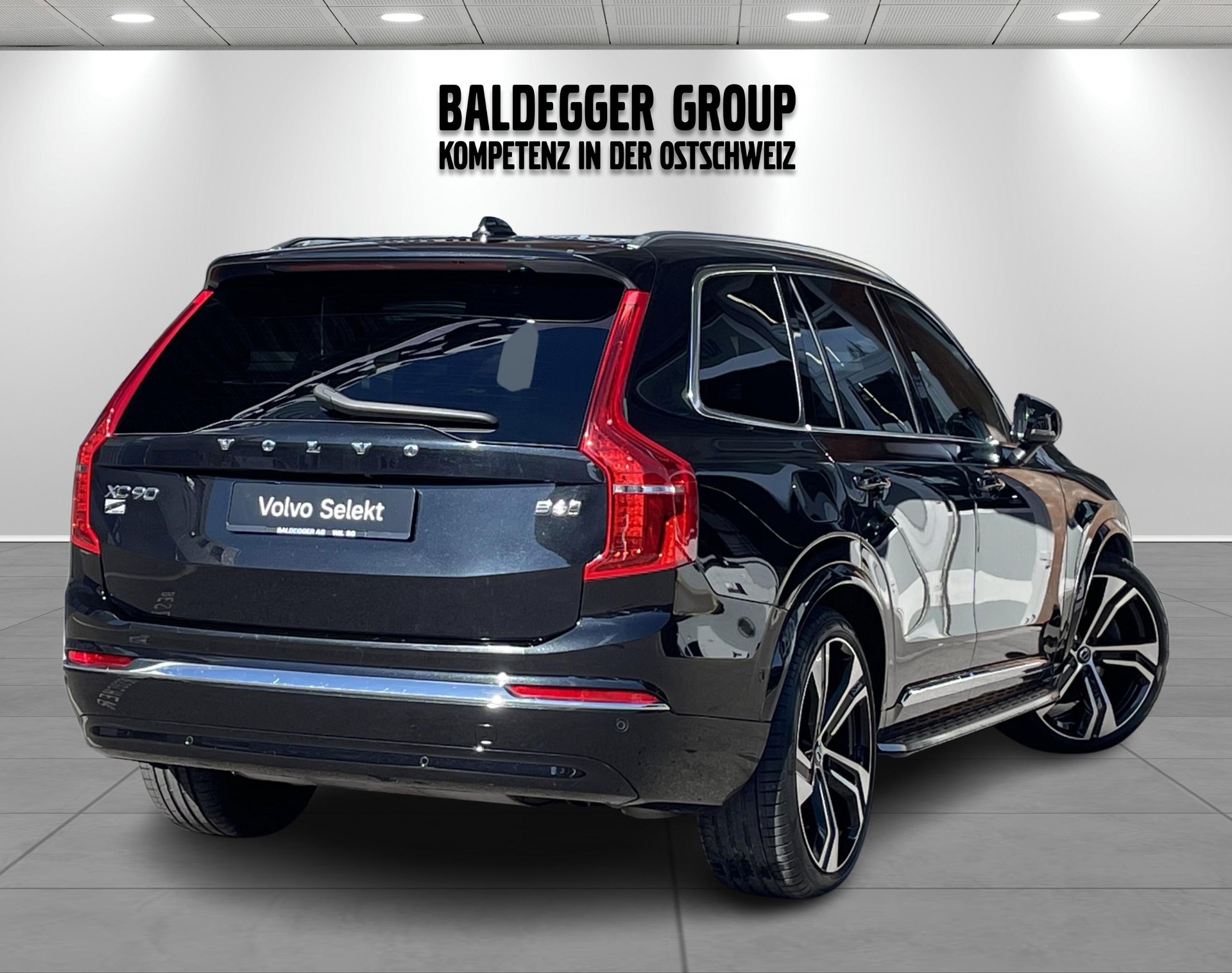 VOLVO XC90 2.0 B6 MH Ultimate Bright-image-1