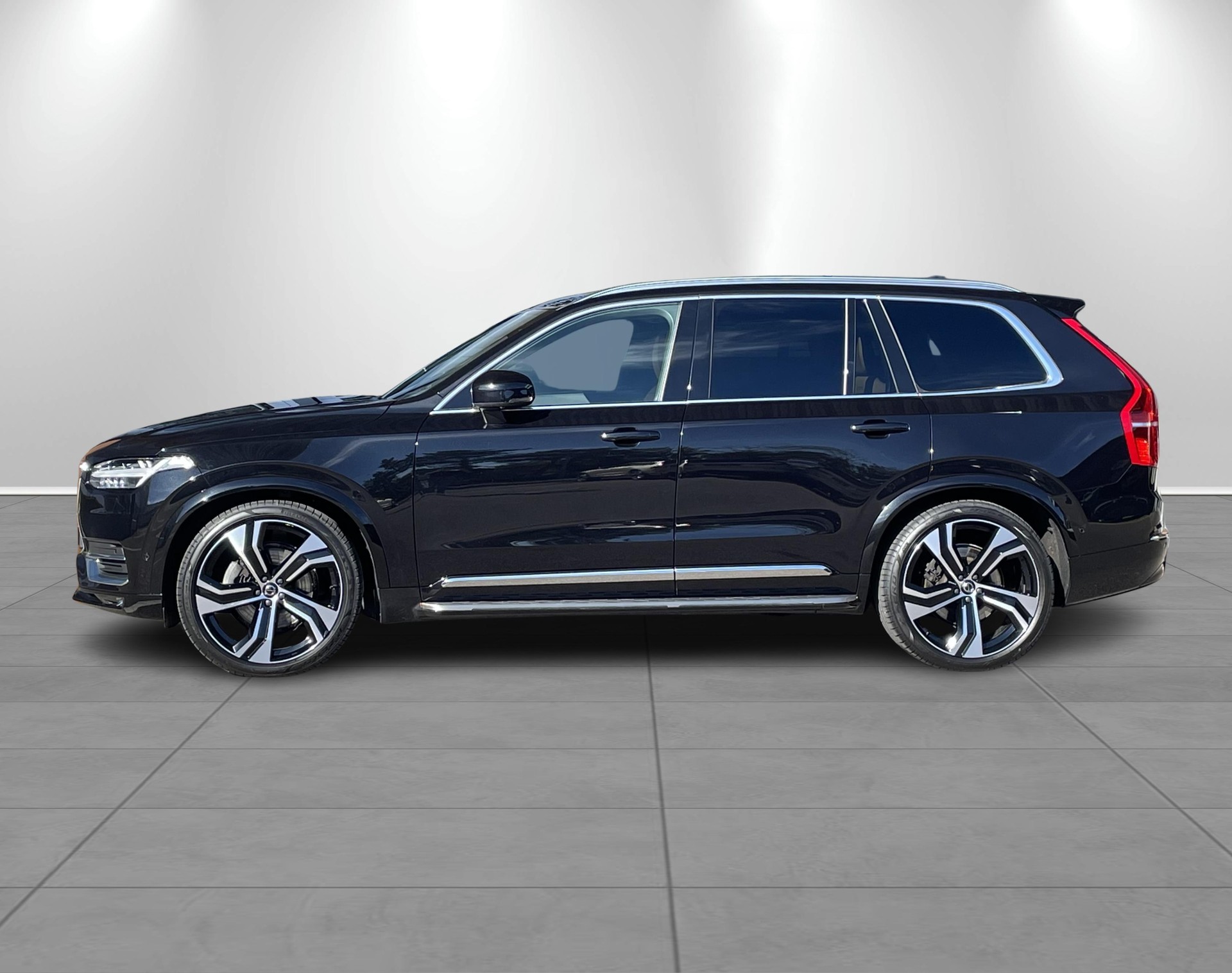VOLVO XC90 2.0 B6 MH Ultimate Bright-image-2
