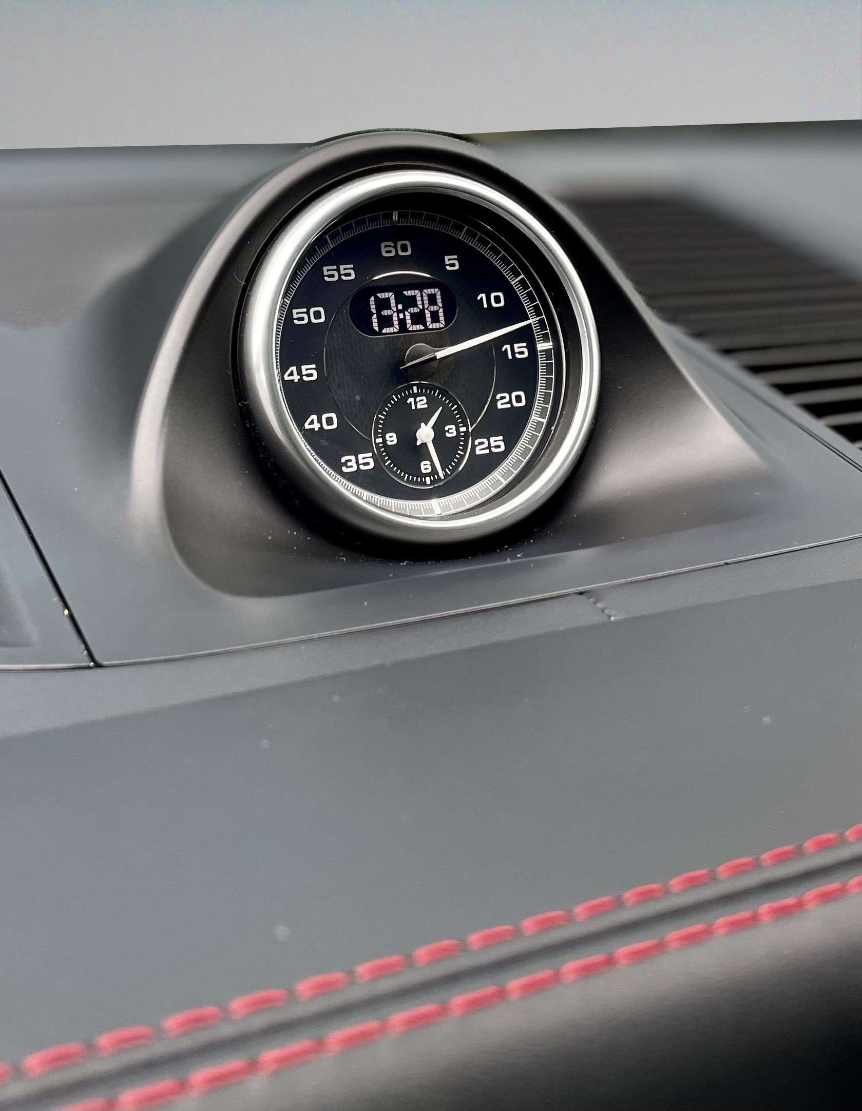 PORSCHE Macan GTS PDK-image-11