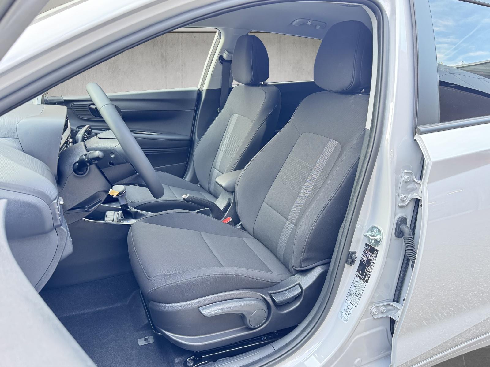 HYUNDAI i20 1.0 T-GDi Amplia-image-6