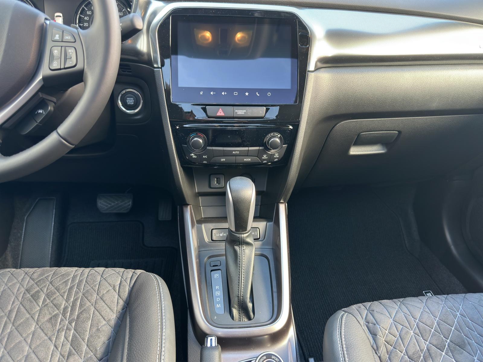SUZUKI Vitara 1.4 T Compact Top Hybrid 4x4-image-11