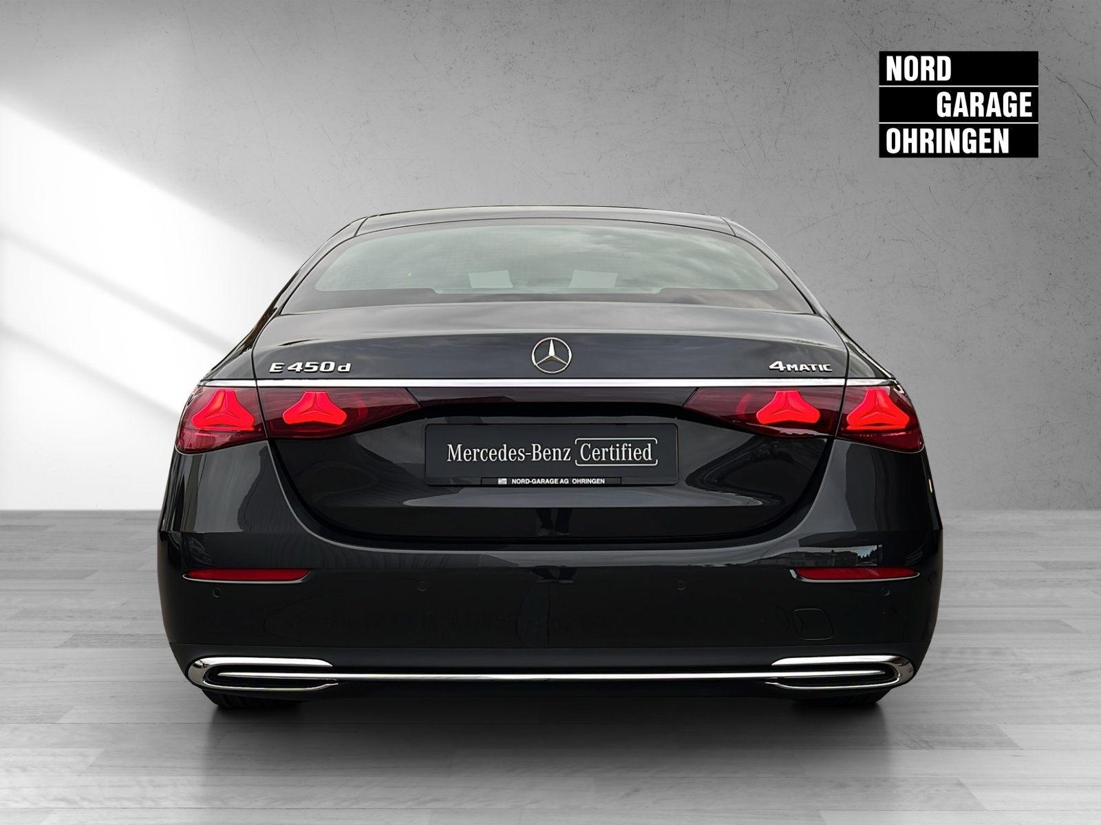 MERCEDES-BENZ E 450 d 4Matic 9G-Tronic-showroom-element-3