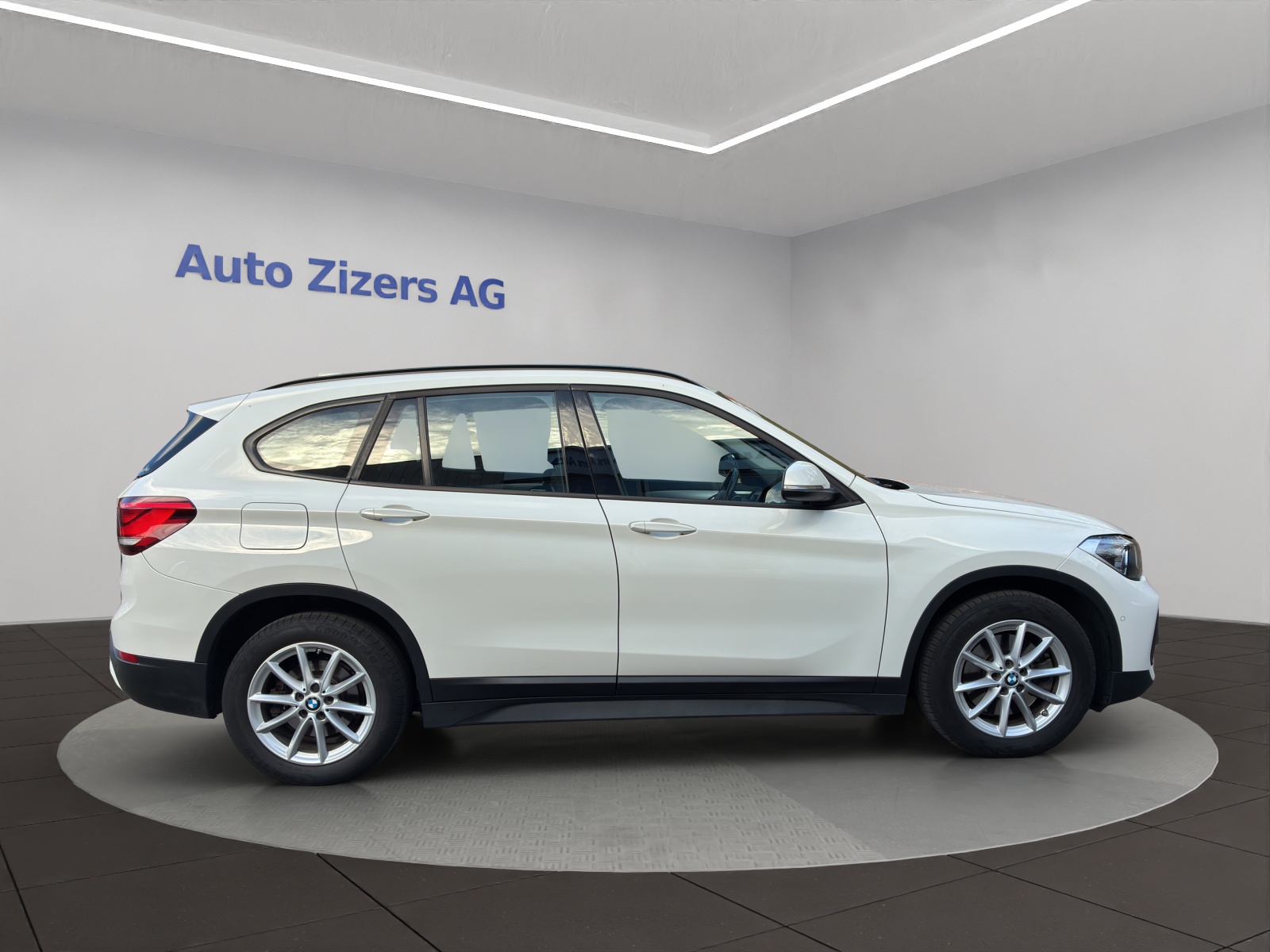 BMW X1 xDrive 25e Steptronic-image-6