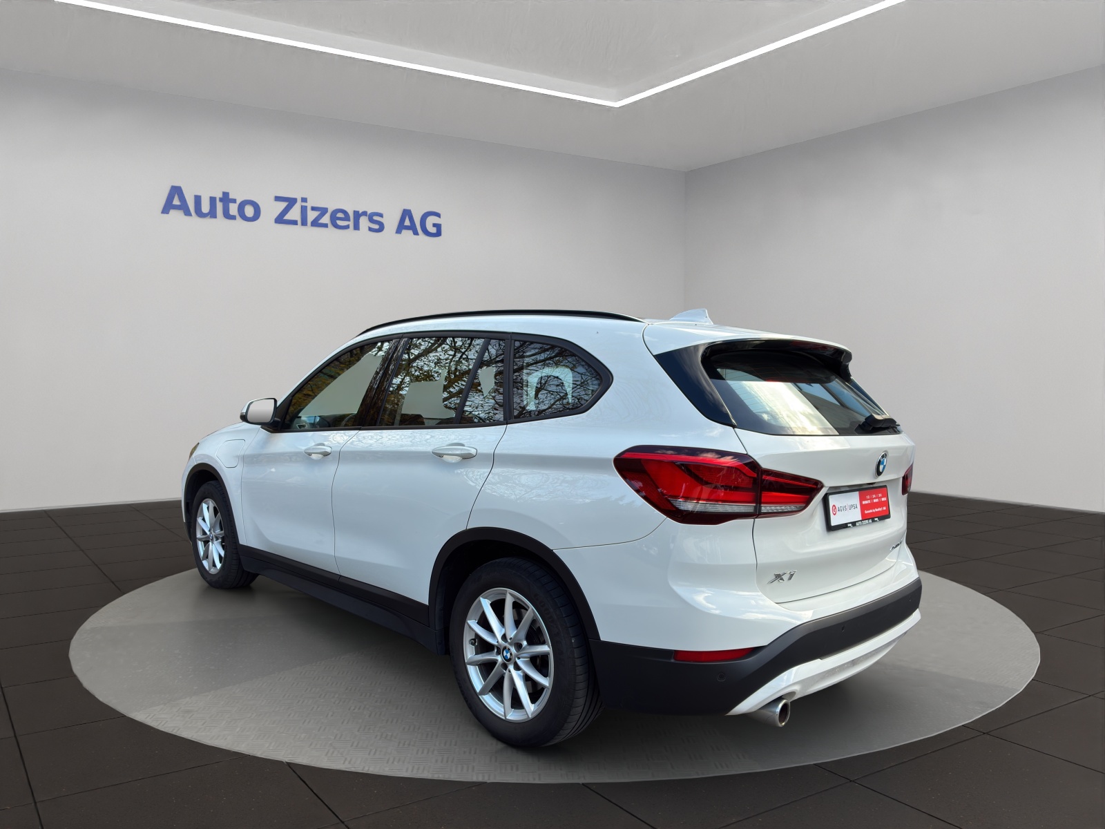 BMW X1 xDrive 25e Steptronic-image-3