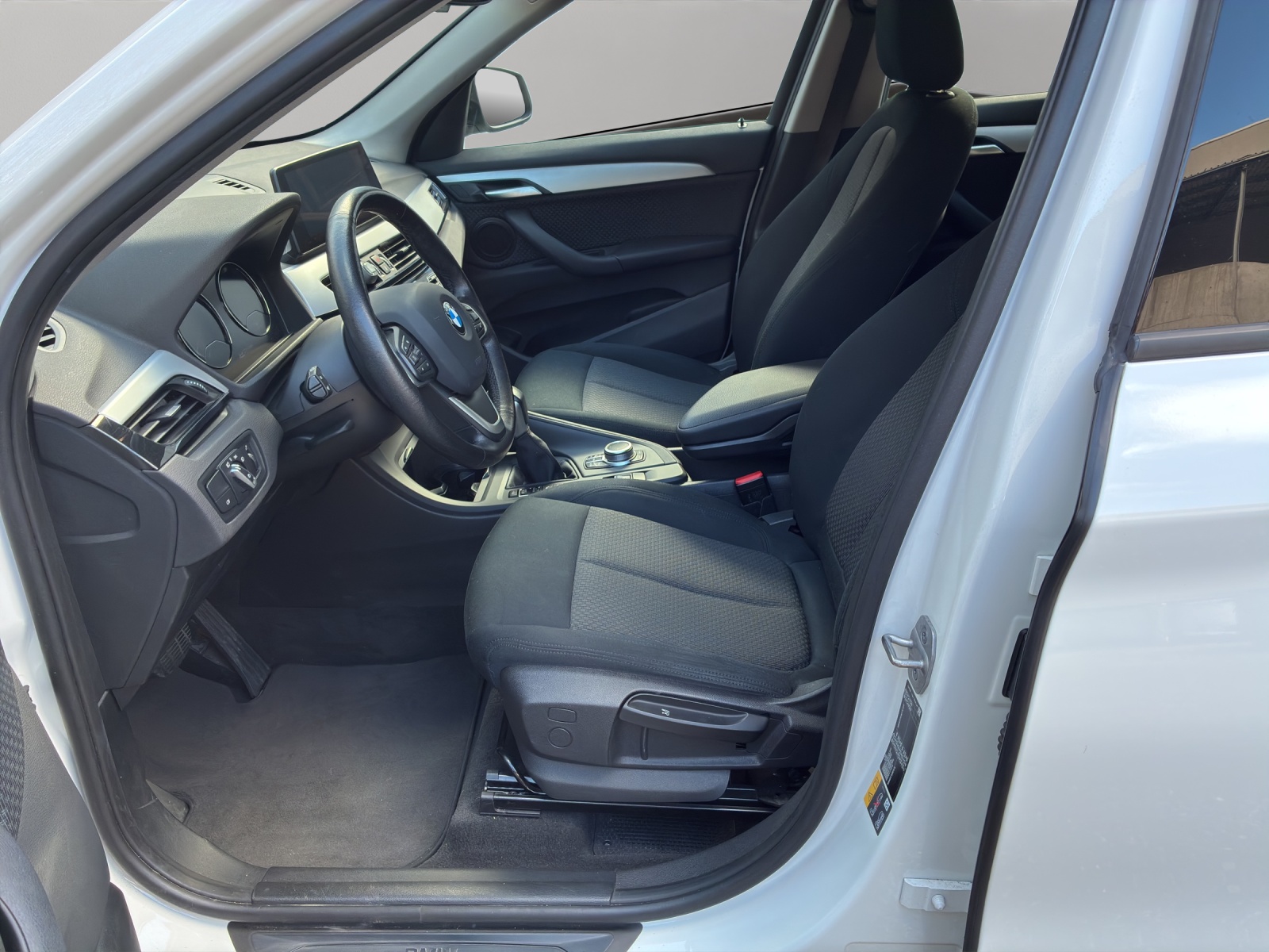 BMW X1 xDrive 25e Steptronic-image-10