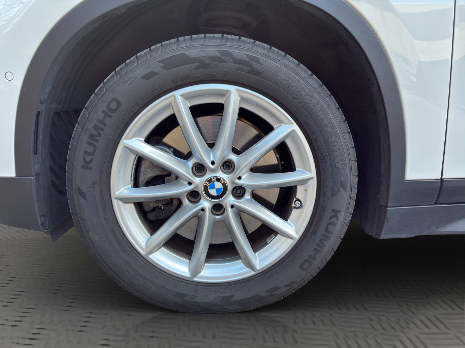 BMW X1 xDrive 25e Steptronic-image-15
