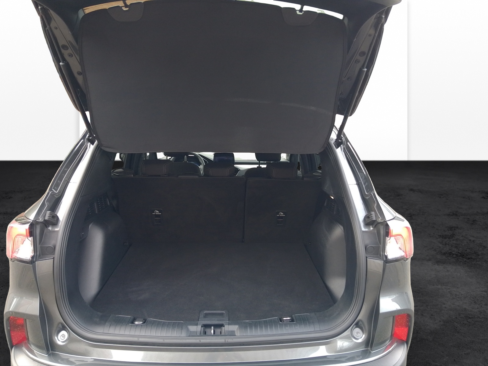 FORD Kuga 2.5 Plug-in Hybrid Titanium-image-13