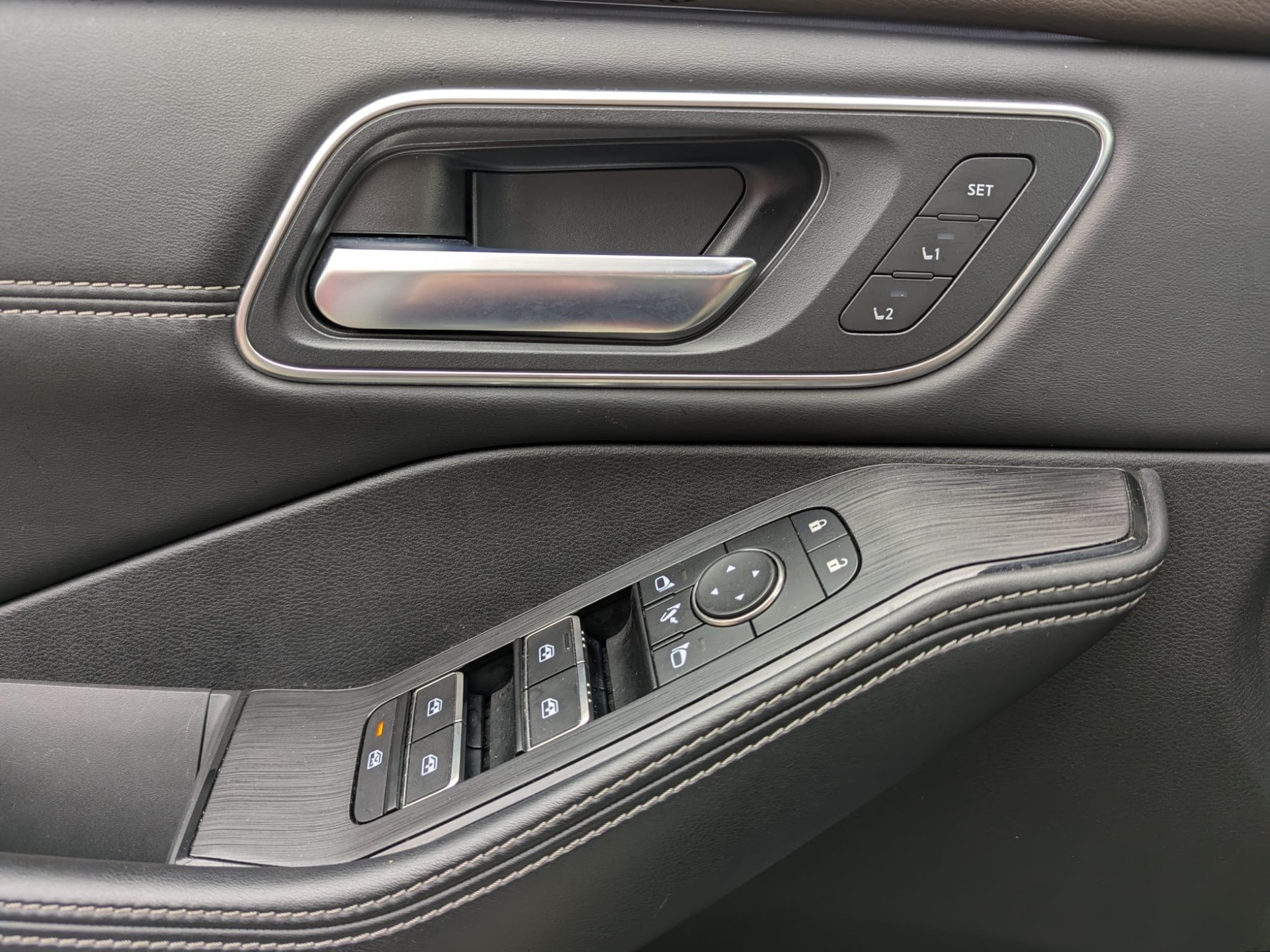 NISSAN X-Trail 1.5 VC-T e-Power 4WD Tekna+-image-9