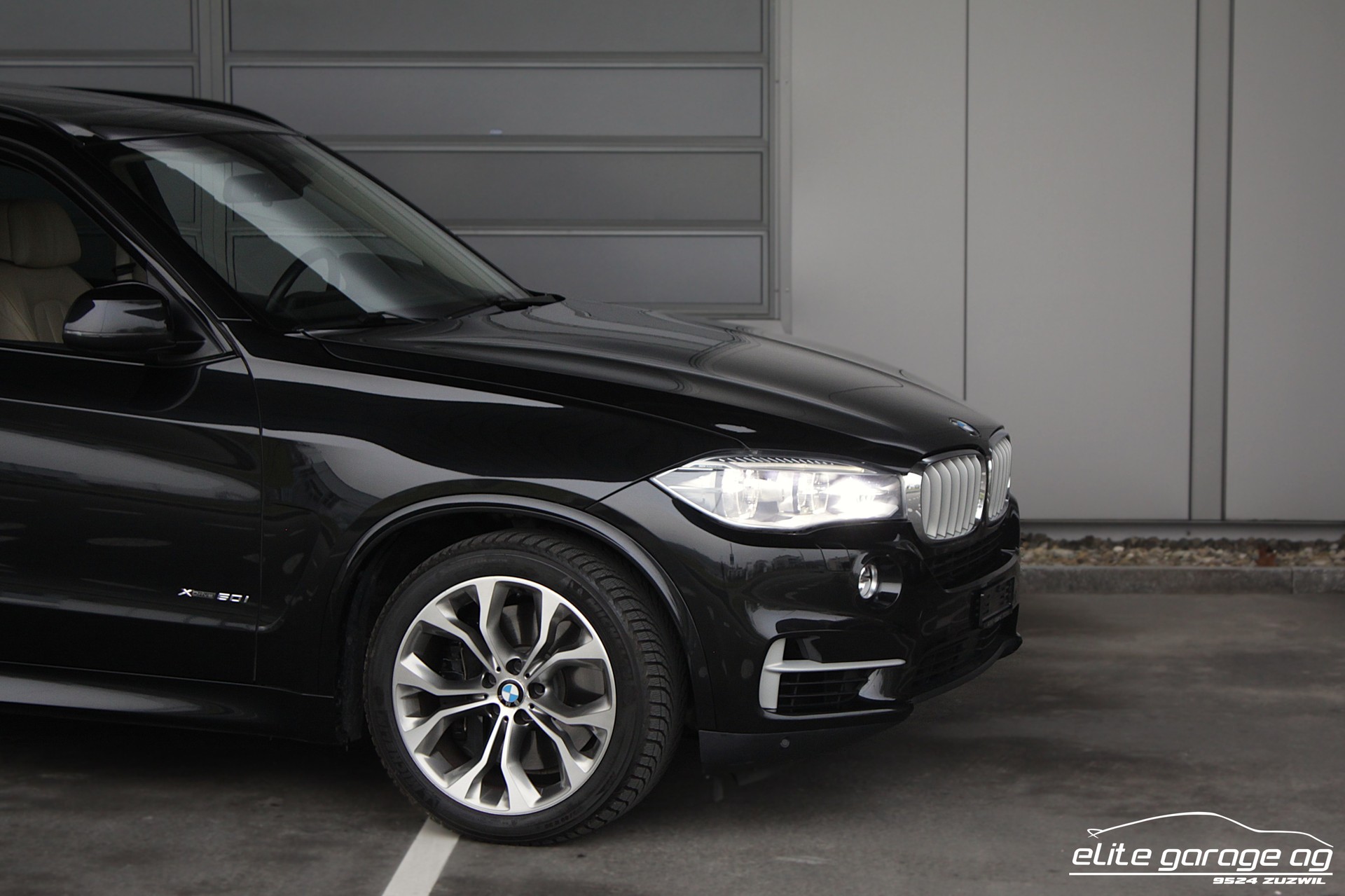 BMW X5 xDrive 50i Steptronic-image-8