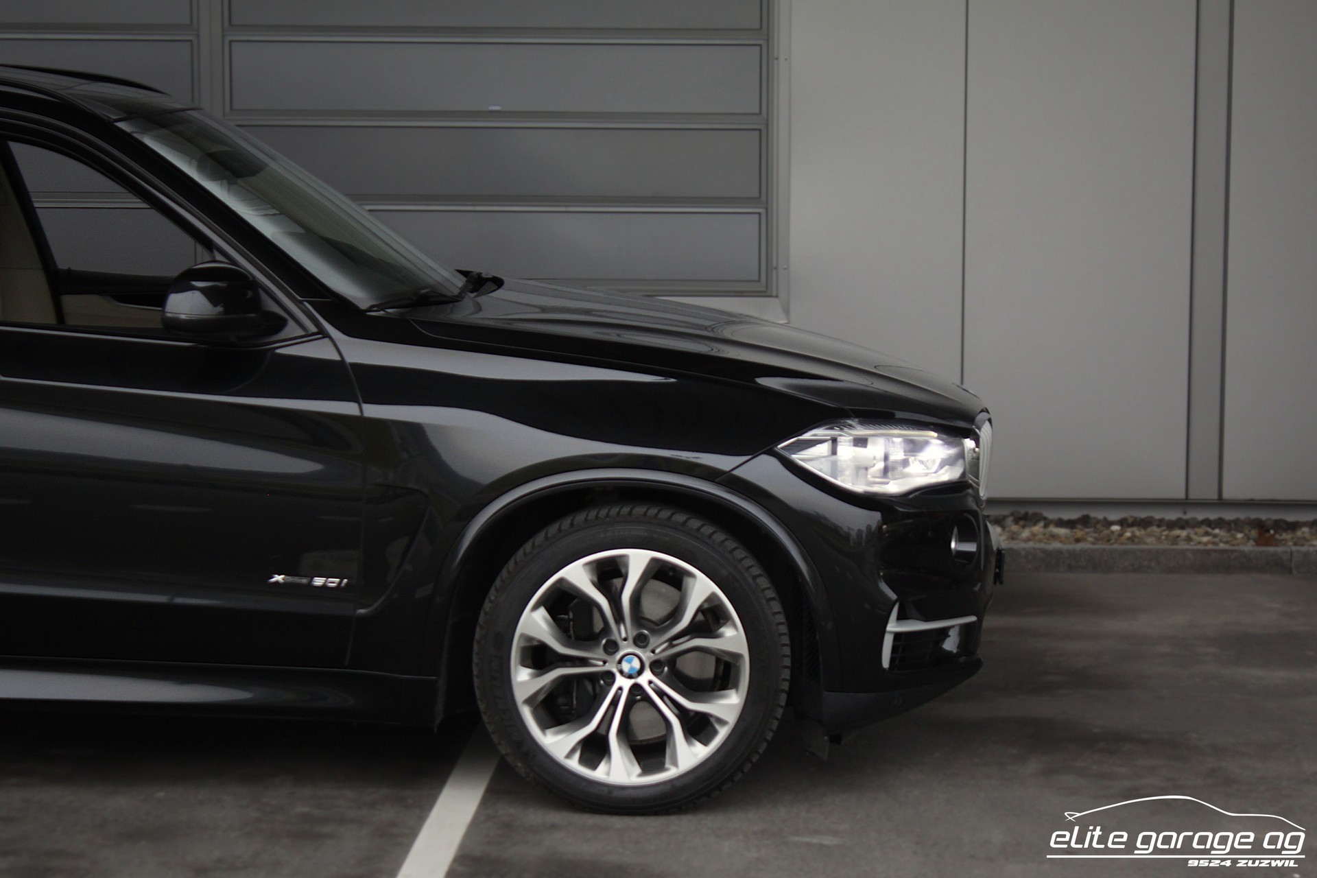 BMW X5 xDrive 50i Steptronic-image-9
