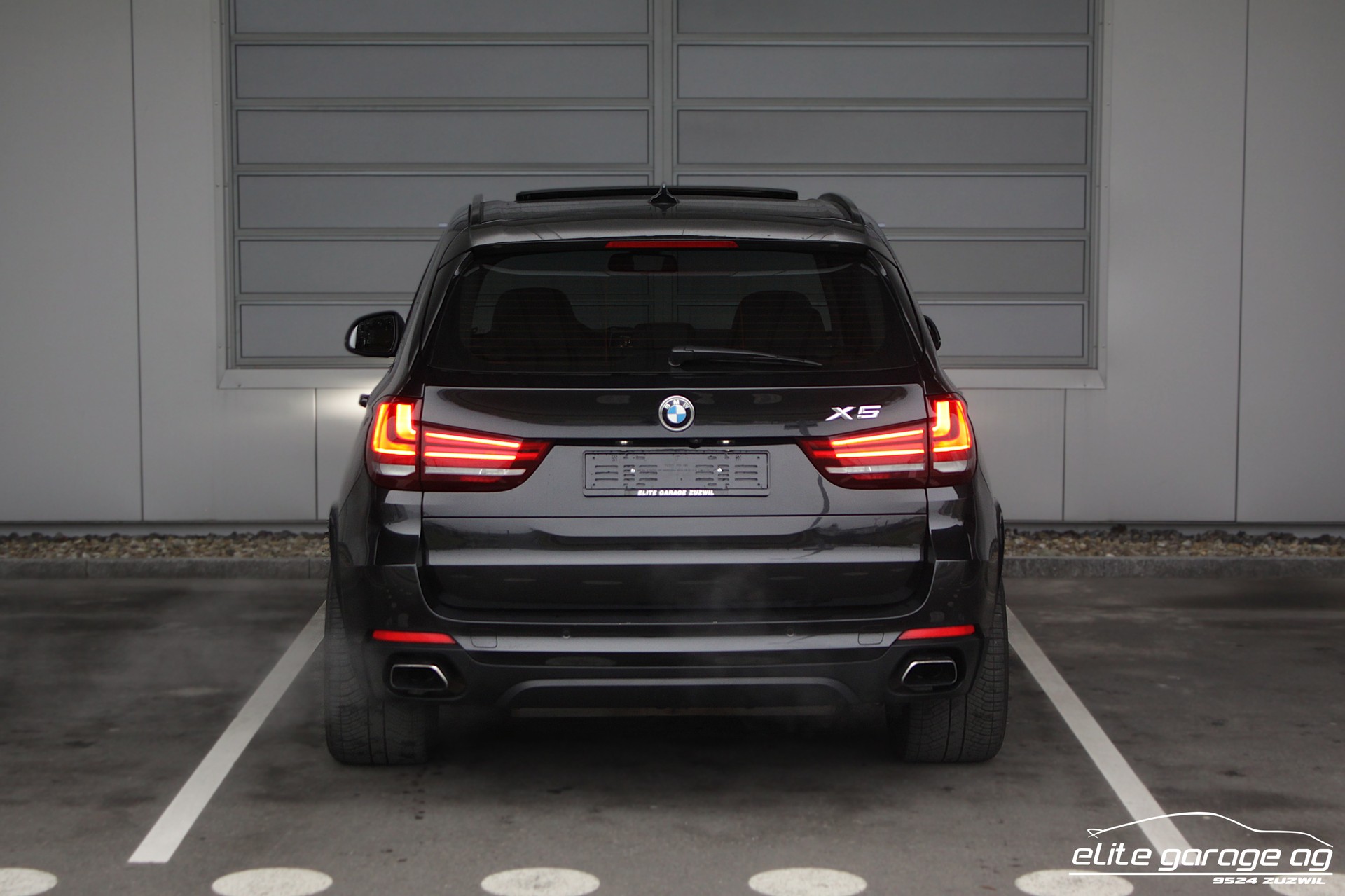 BMW X5 xDrive 50i Steptronic-image-3