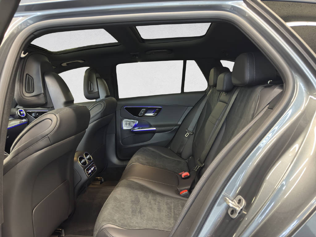 MERCEDES-BENZ C 220 d AMG Line 4Matic Swiss Star T- Modell-image-12