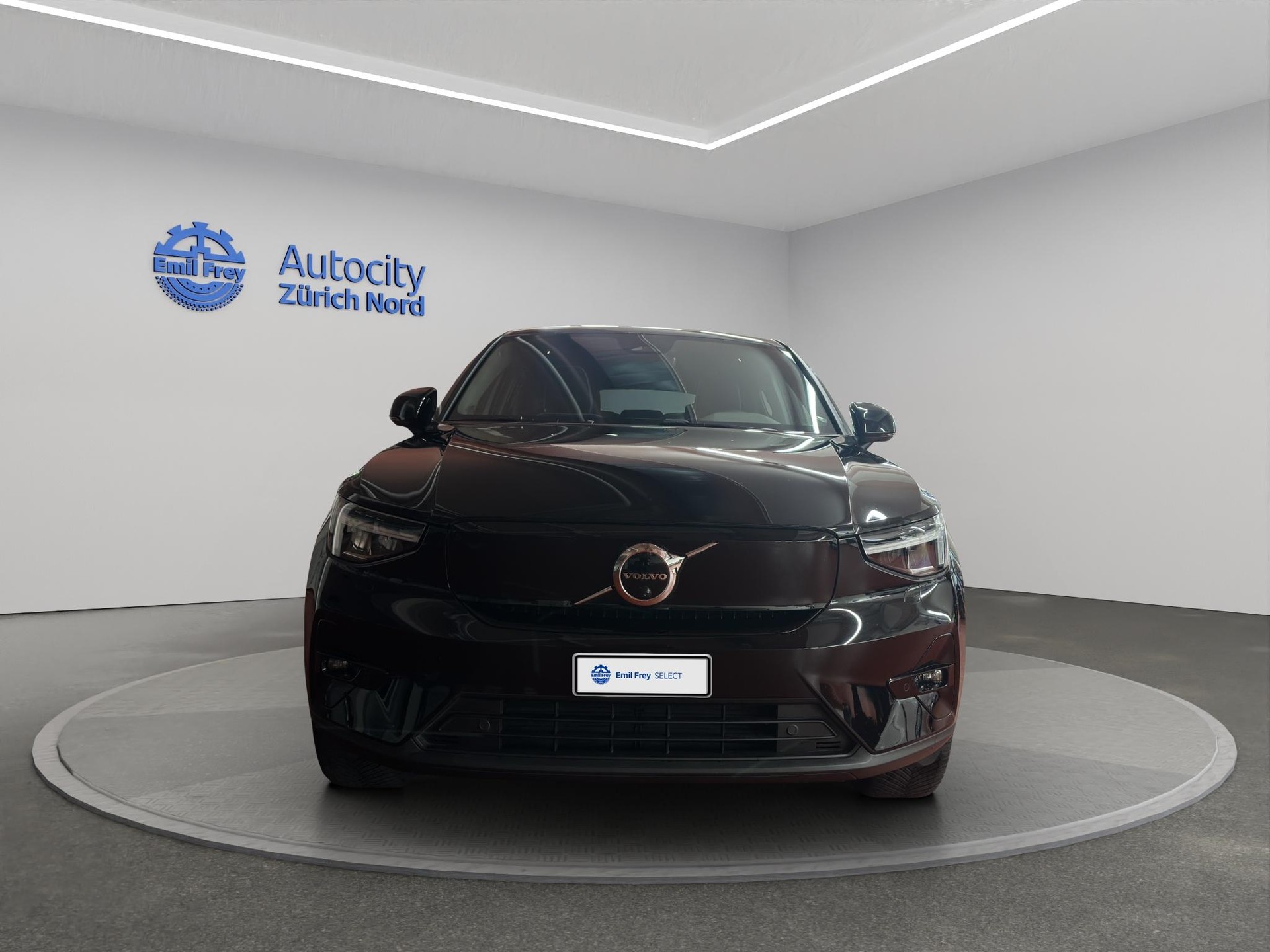 VOLVO C40 P8 Twin Recharge Ultimate AWD-image-1