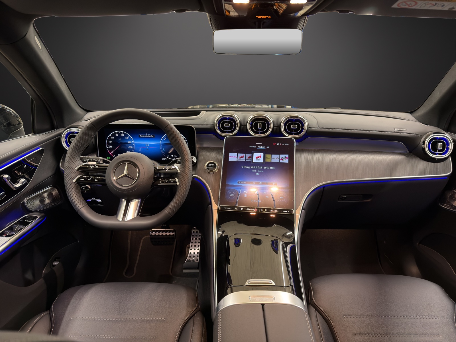 MERCEDES-BENZ GLC 400 e 4Matic 9G-Tronic-image-10
