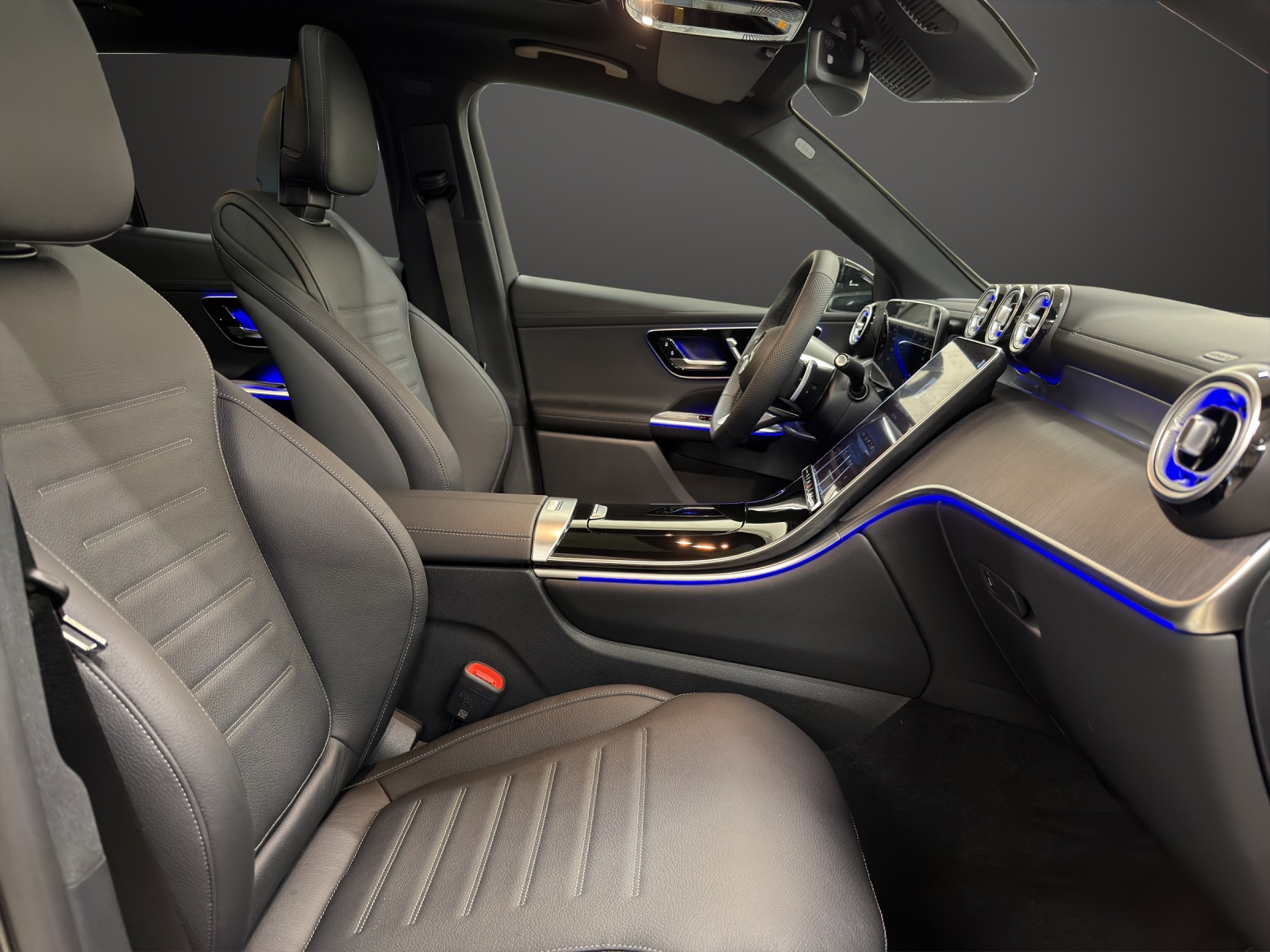 MERCEDES-BENZ GLC 400 e 4Matic 9G-Tronic-image-12