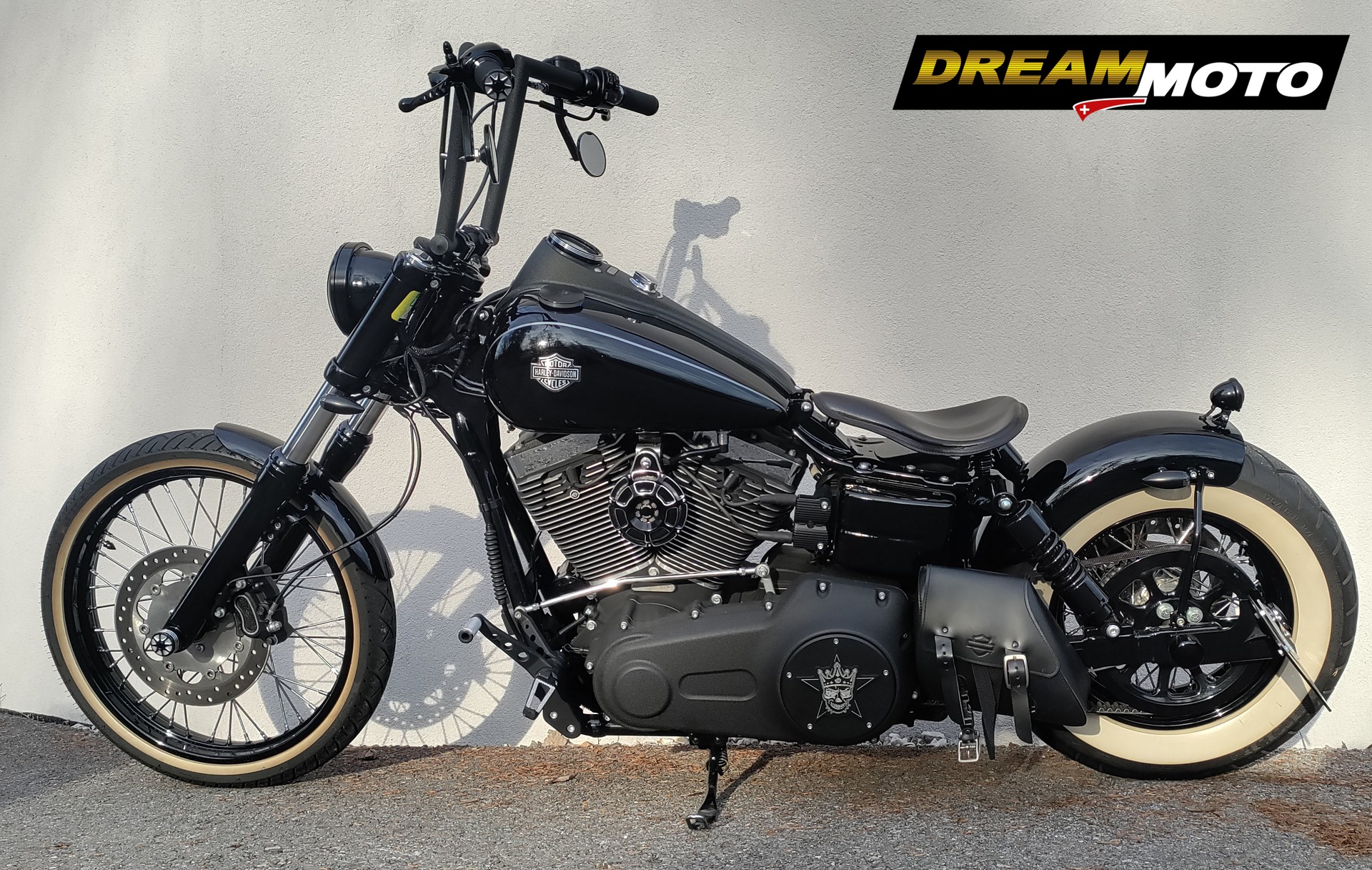 HARLEY-DAVIDSON Dyna-showroom-element-3