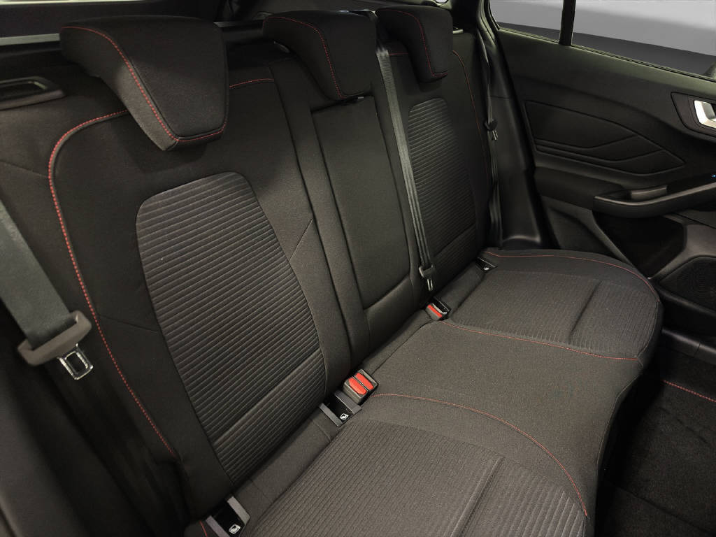 FORD Focus Kombi 1.0i EcoB Hybrid 155 ST-Line X-image-7