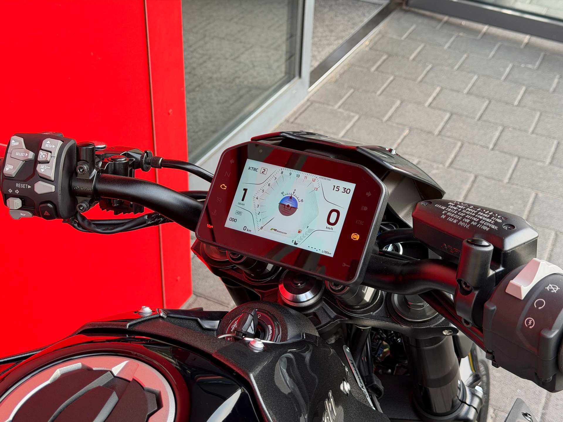 KAWASAKI Z 900 (35kW)-image-6