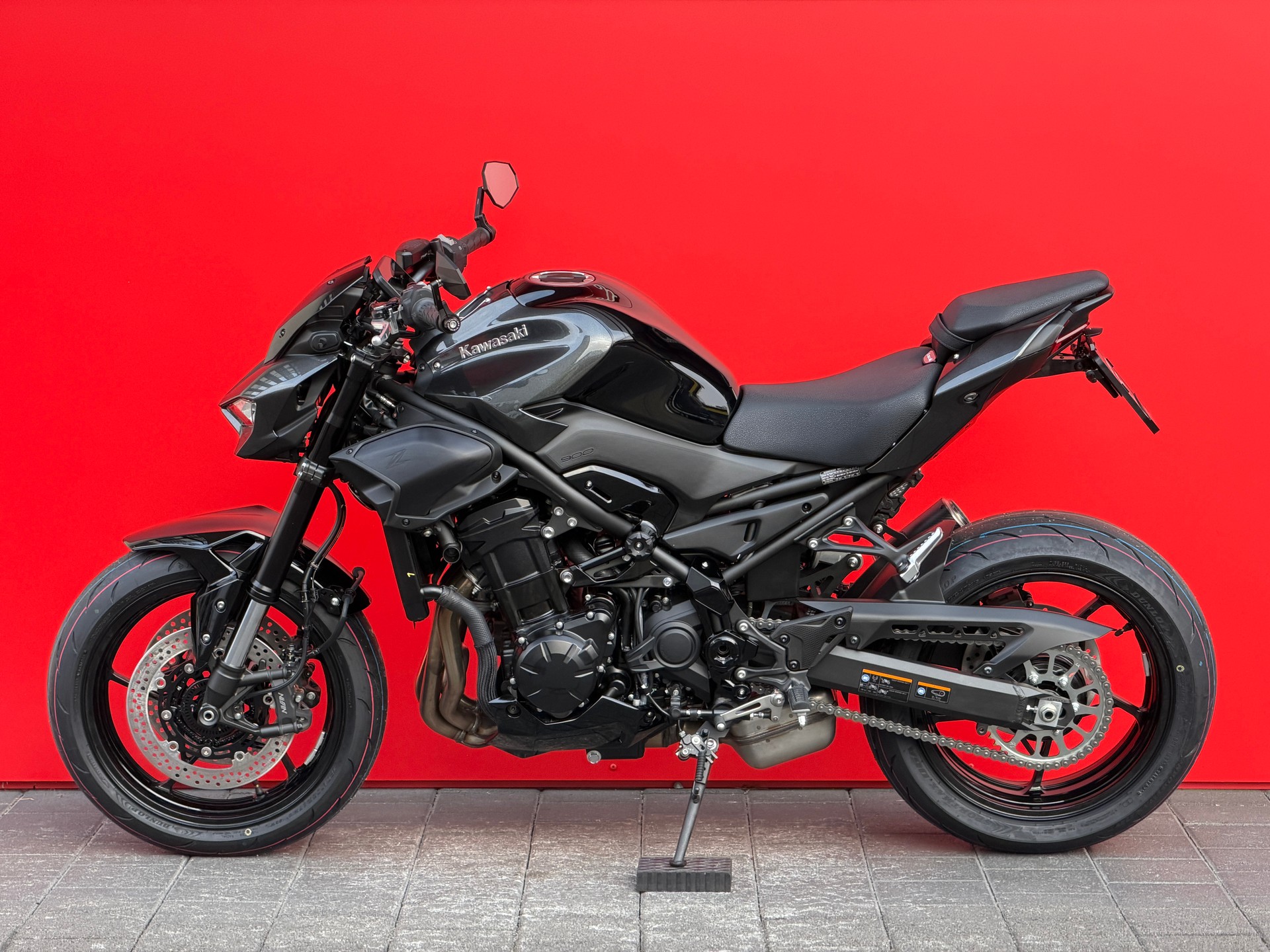 KAWASAKI Z 900 (35kW)-showroom-element-3