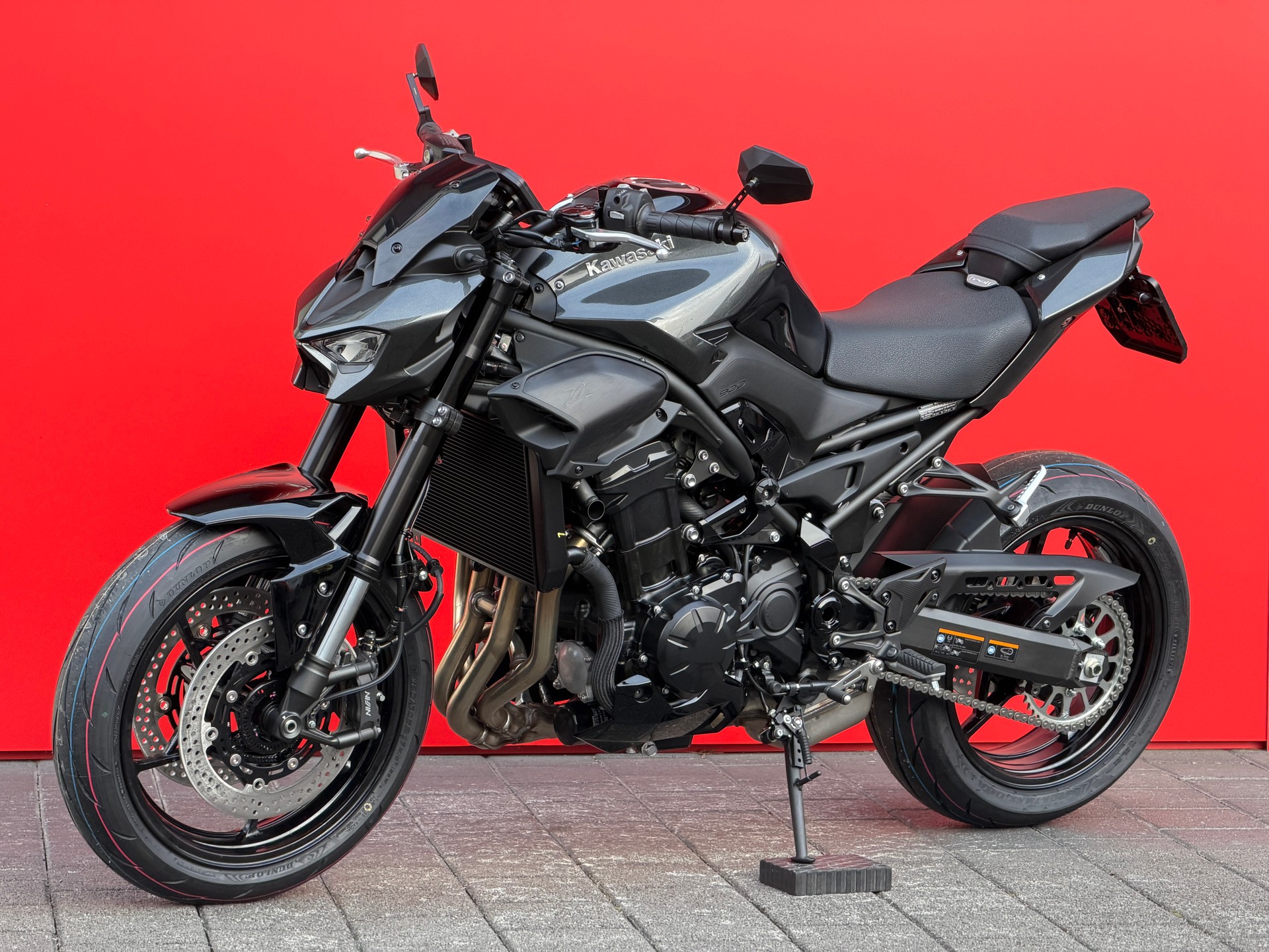 KAWASAKI Z 900 (35kW)-showroom-element-2